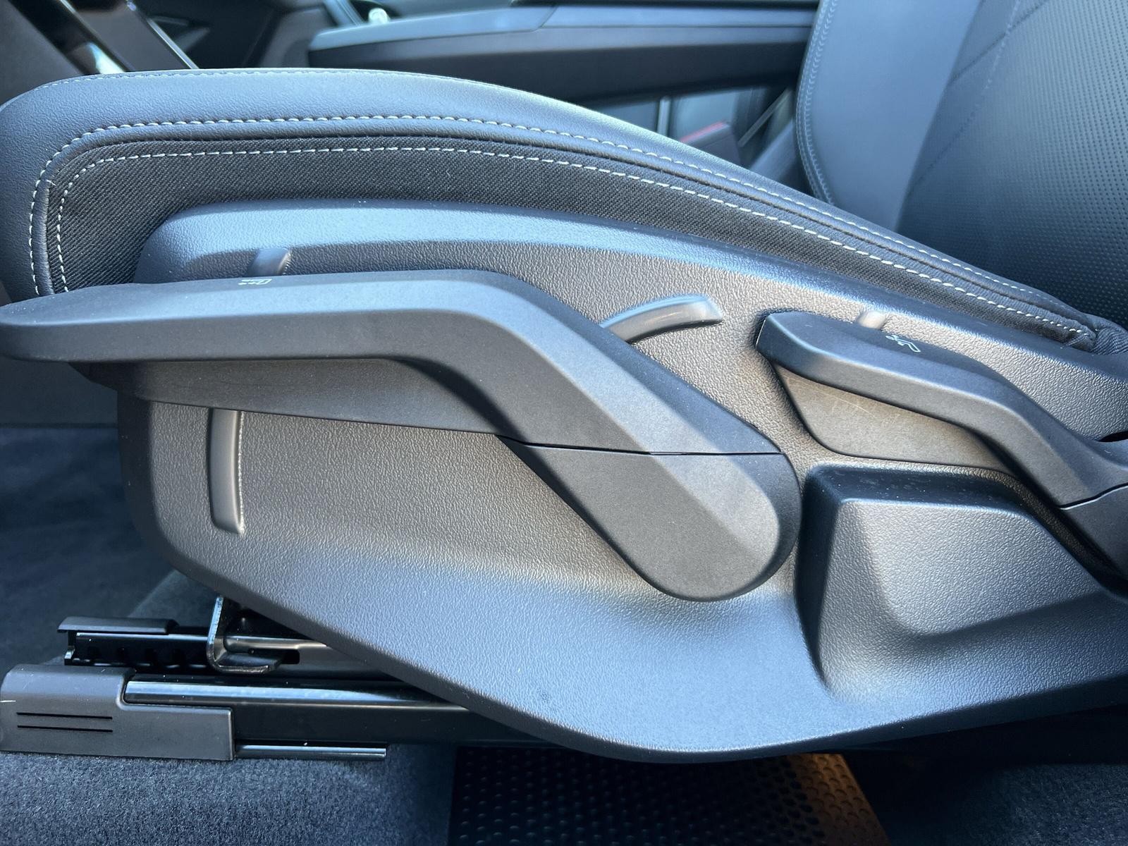 BMW X1 18i sDrive U11 (CH) AHK 📍 - 21