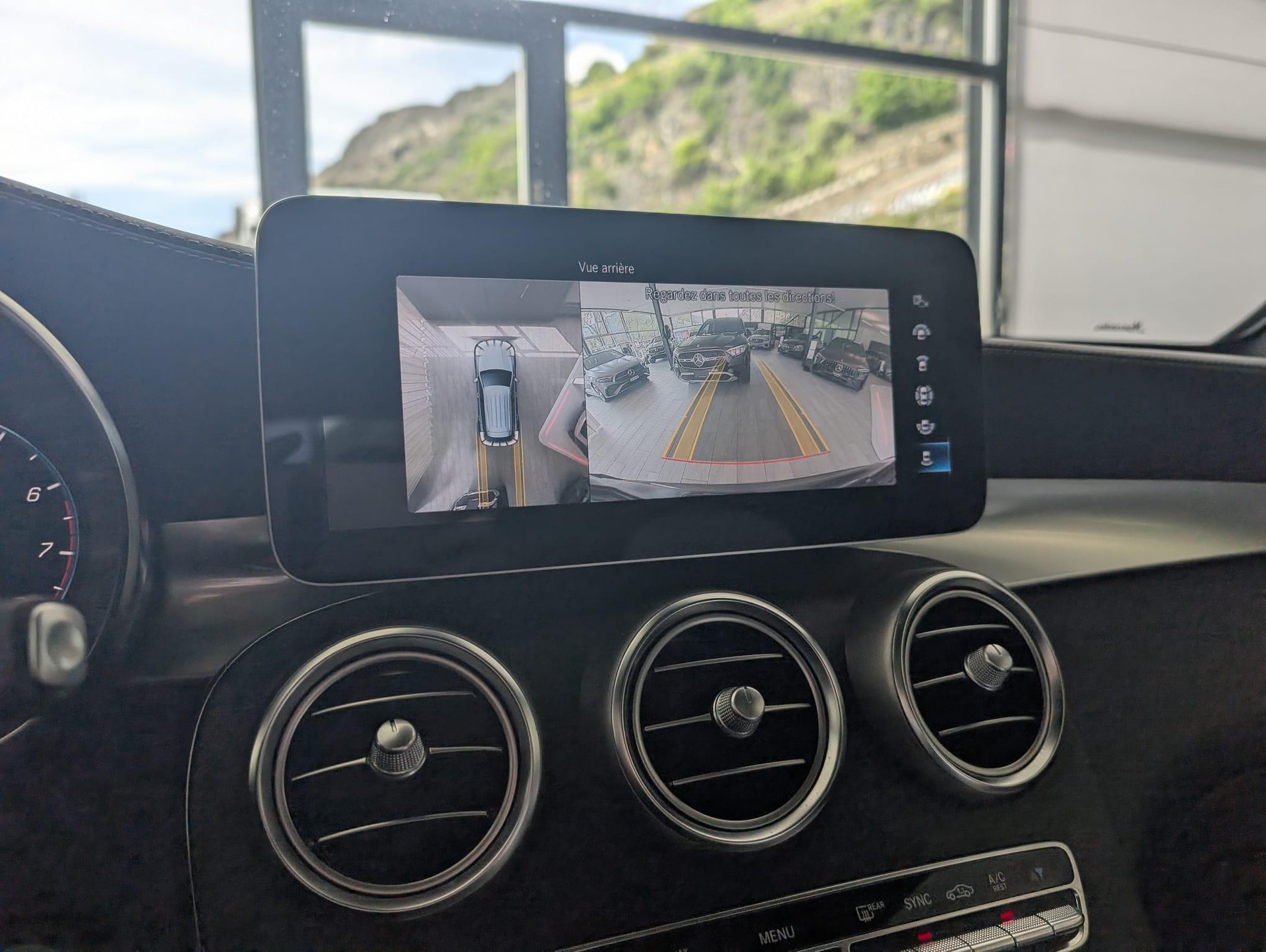 MERCEDES-BENZ GLC 200 AMG Line 4m - 13