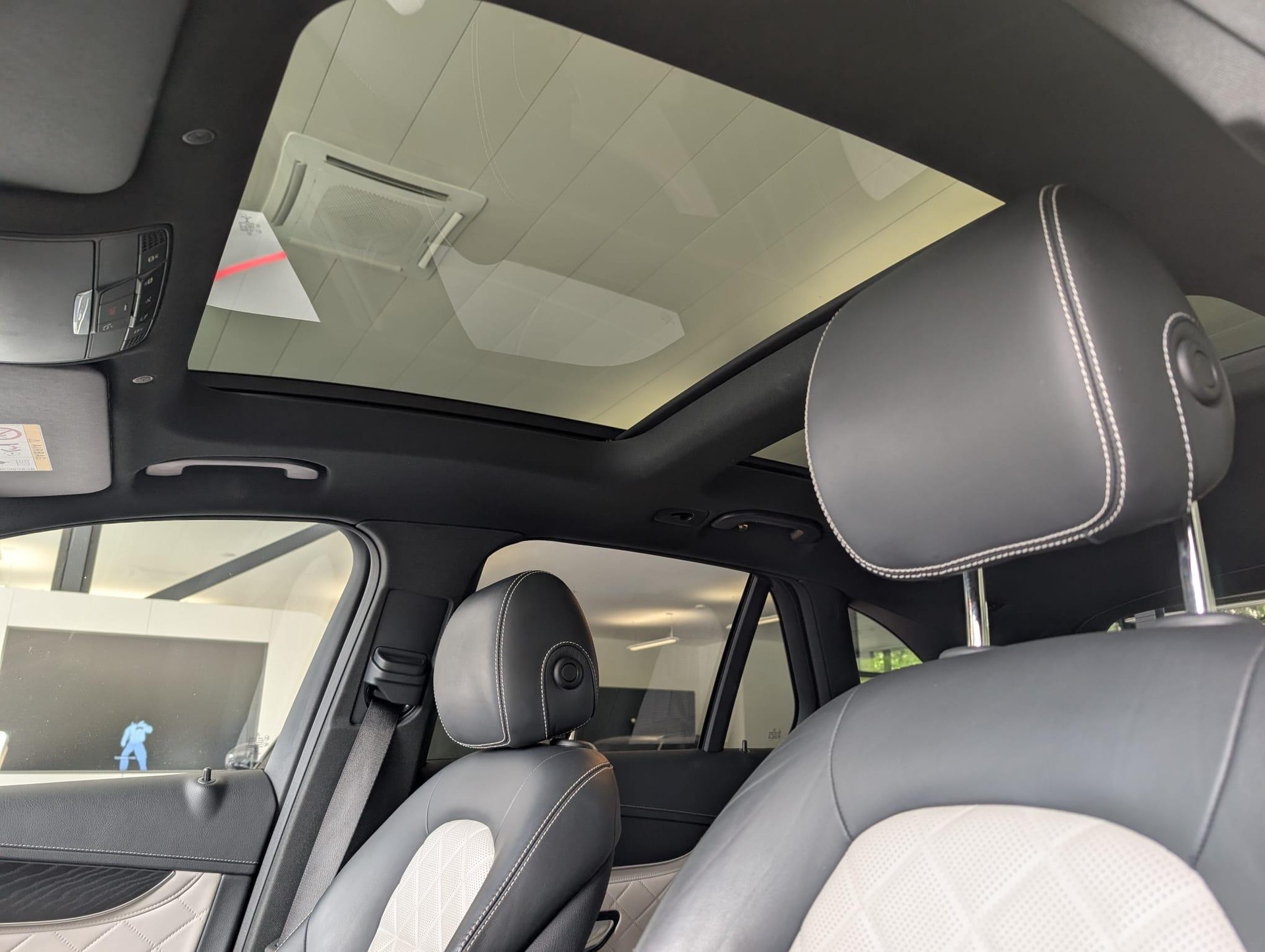 MERCEDES-BENZ GLC 200 AMG Line 4m - 17