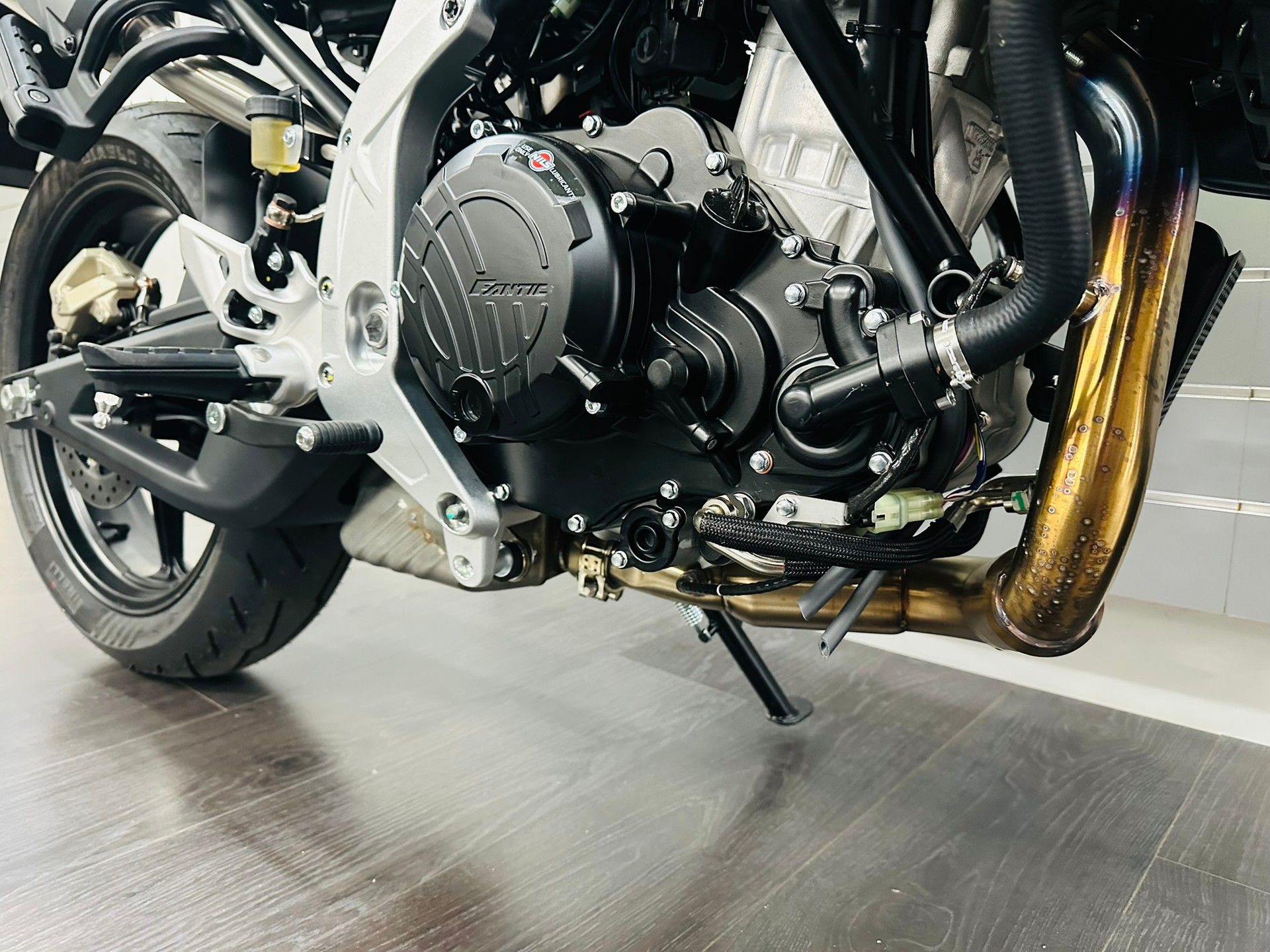 FANTIC STEALTH 500 - 6