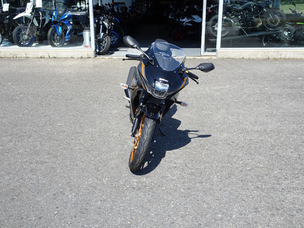 SUZUKI GSX-R 125 - 3