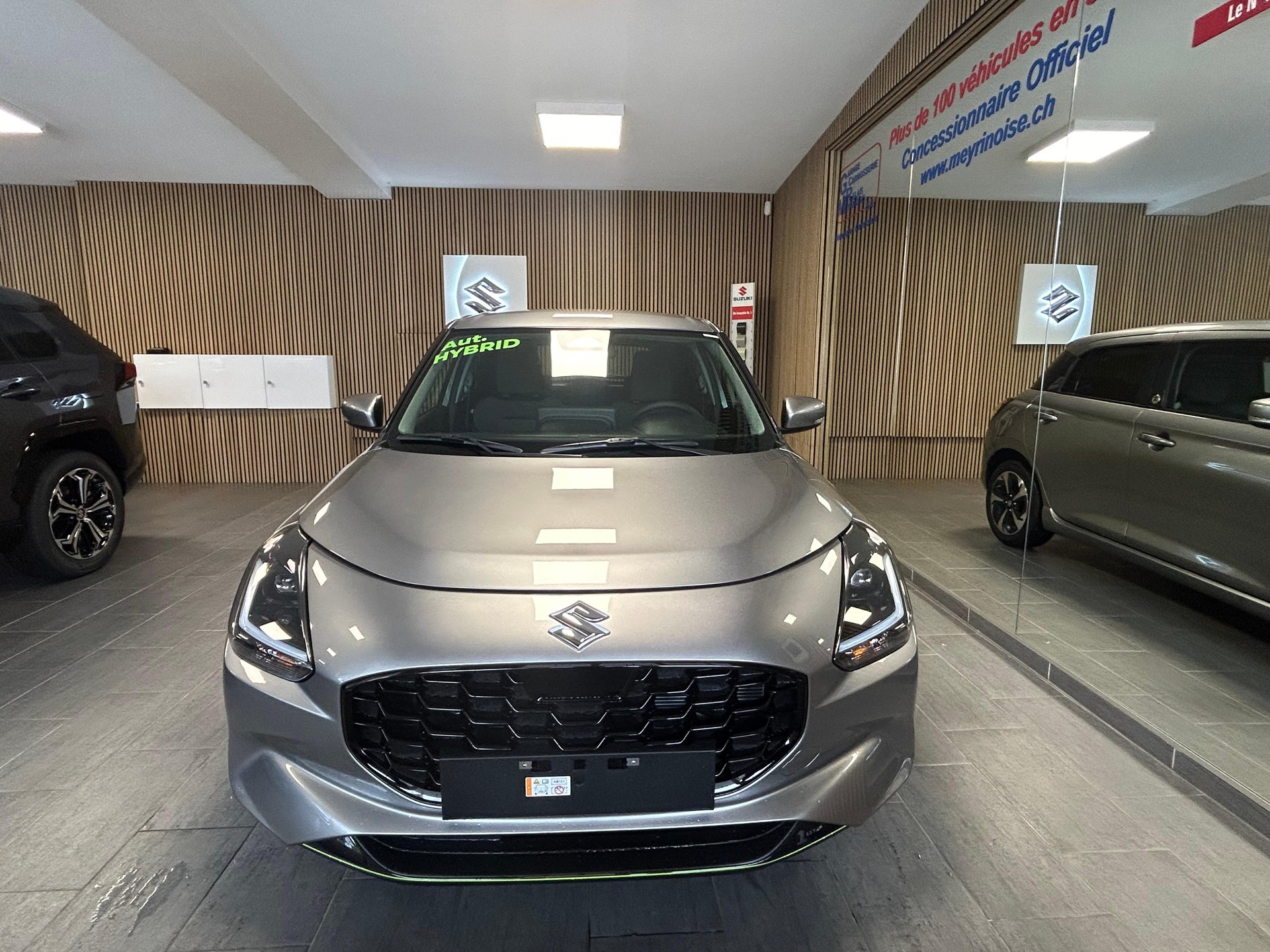SUZUKI Swift 1.2 1st Edition Top Hybrid MY24 - 3