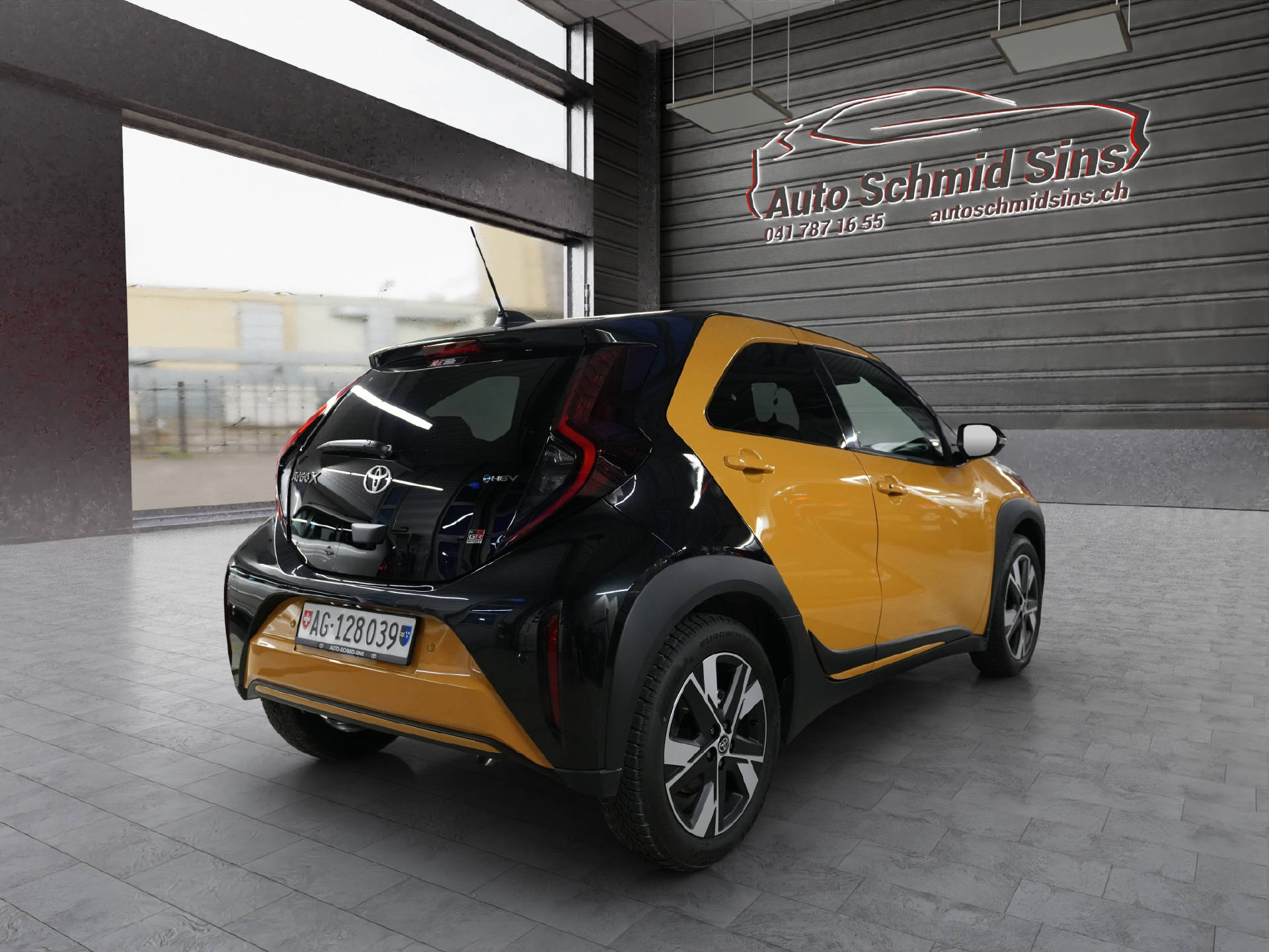 TOYOTA Aygo X 1.5 VVT-i HSD GR Sport - 3
