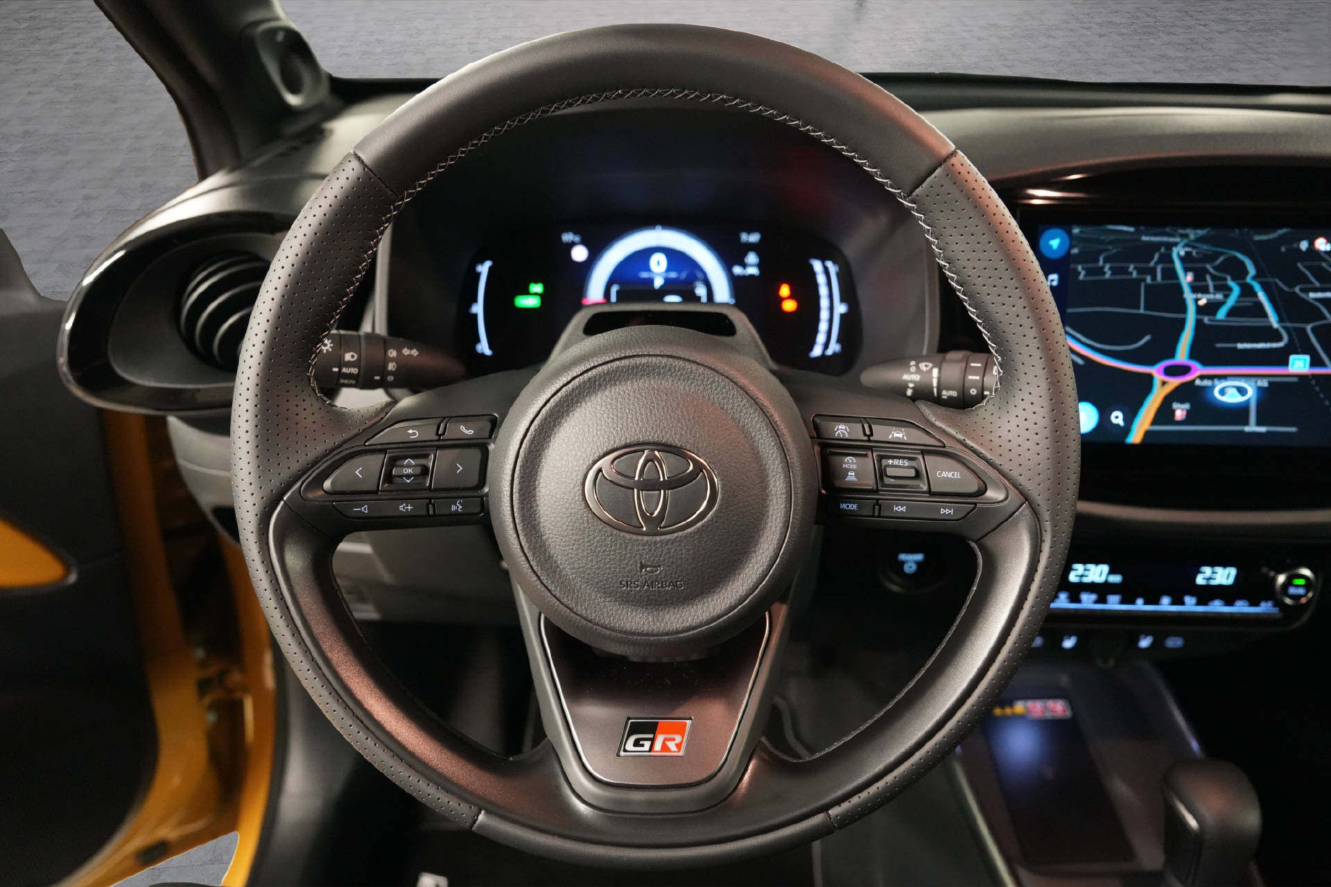 TOYOTA Aygo X 1.5 VVT-i HSD GR Sport - 7