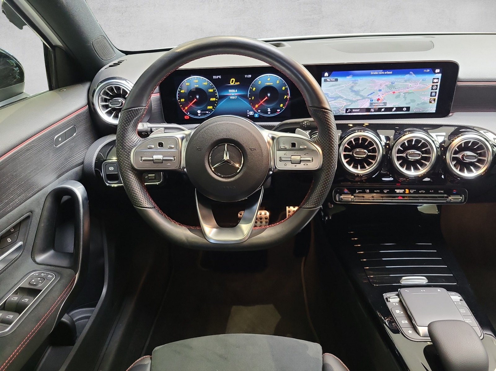 MERCEDES-BENZ A 250 4Matic AMG Line 4Matic 7G-DCT - 12