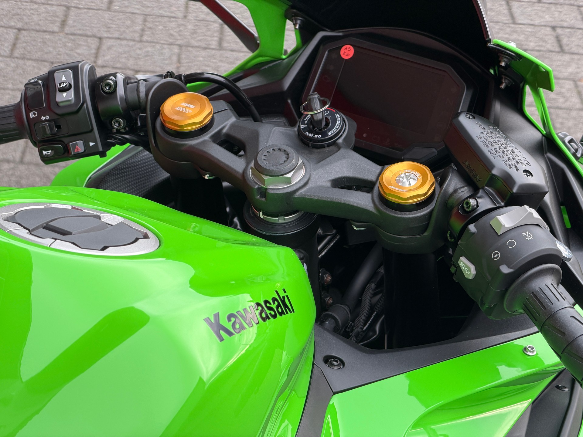 KAWASAKI Ninja ZX-4RR - 9
