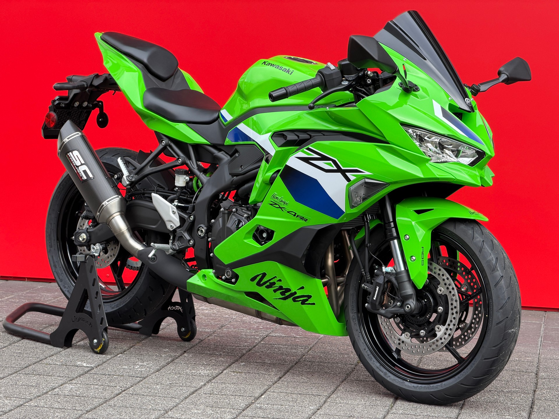KAWASAKI Ninja ZX-4RR - 1