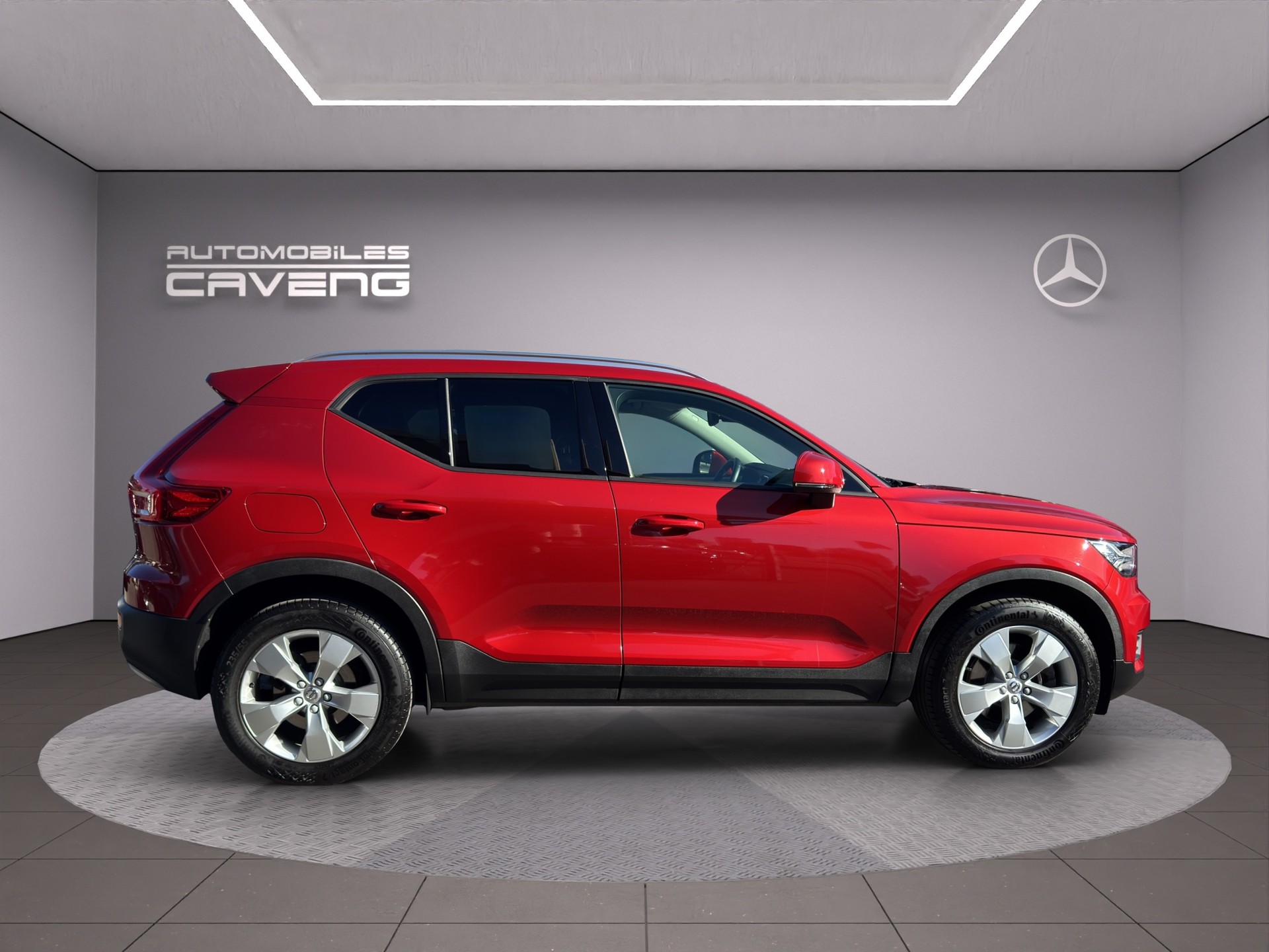 VOLVO XC40 D4 AWD Momentum Geartronic - 6