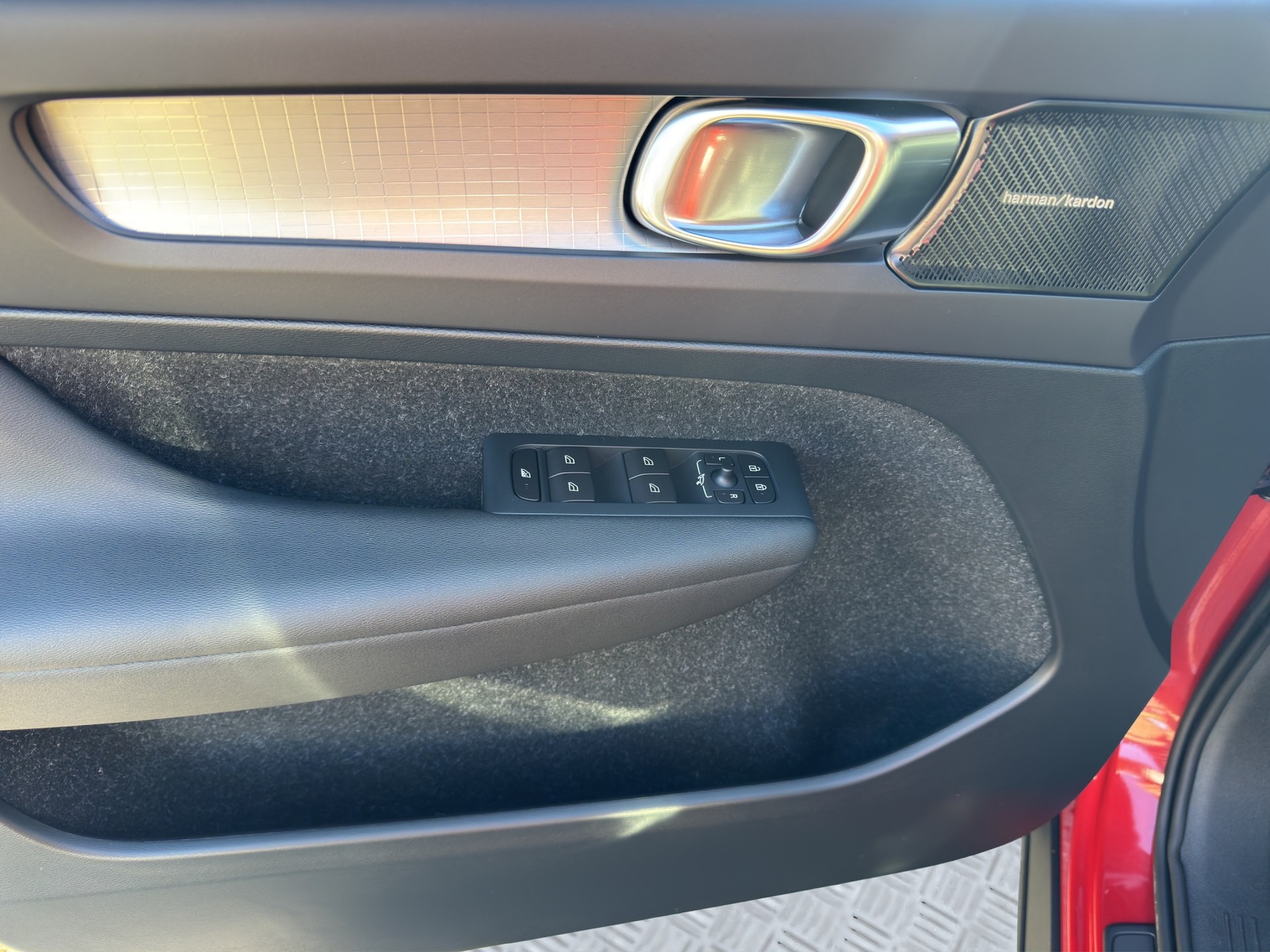 VOLVO XC40 D4 AWD Momentum Geartronic - 10