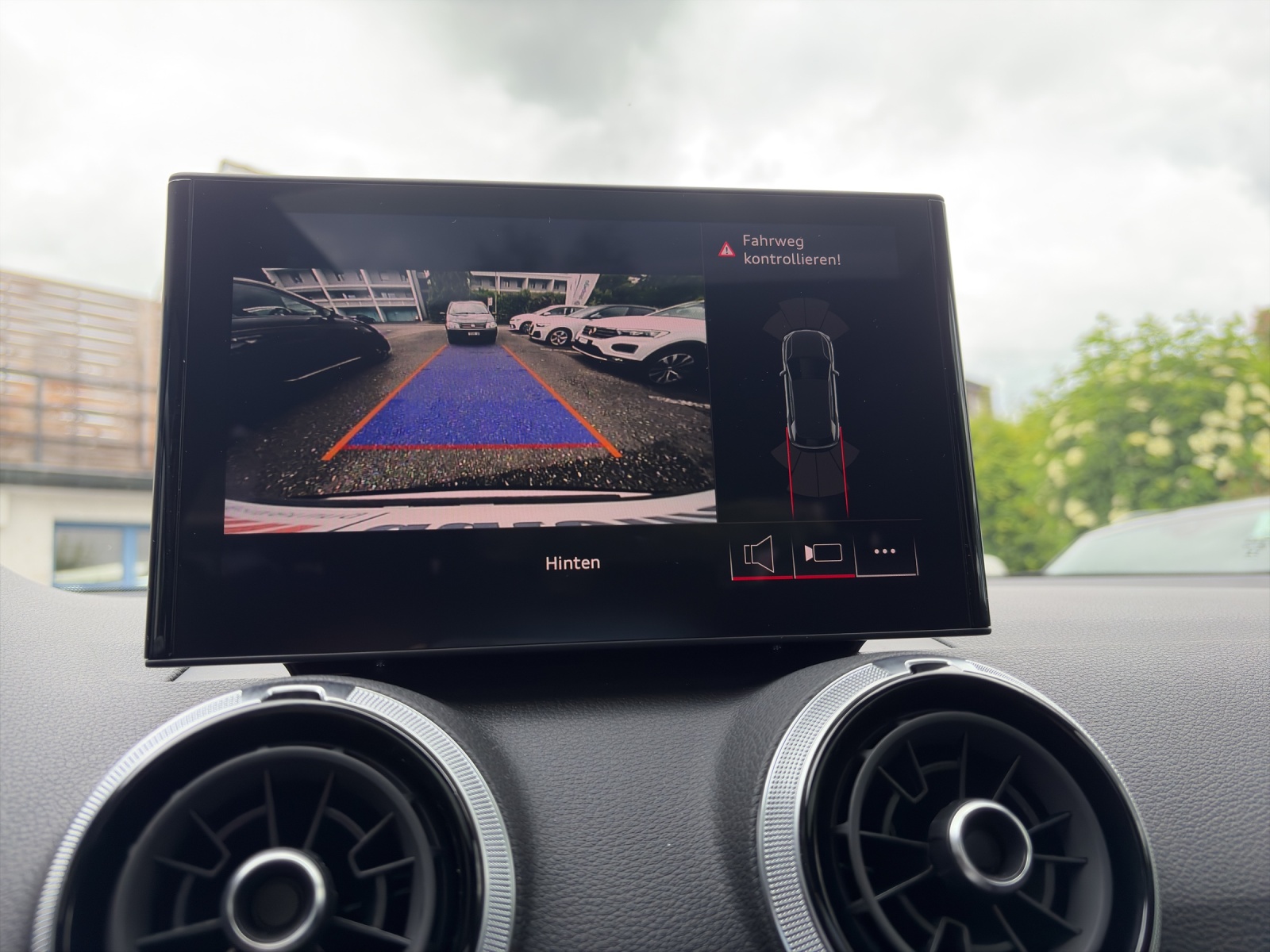 AUDI SQ2 TFSI quattro S-tronic - 15