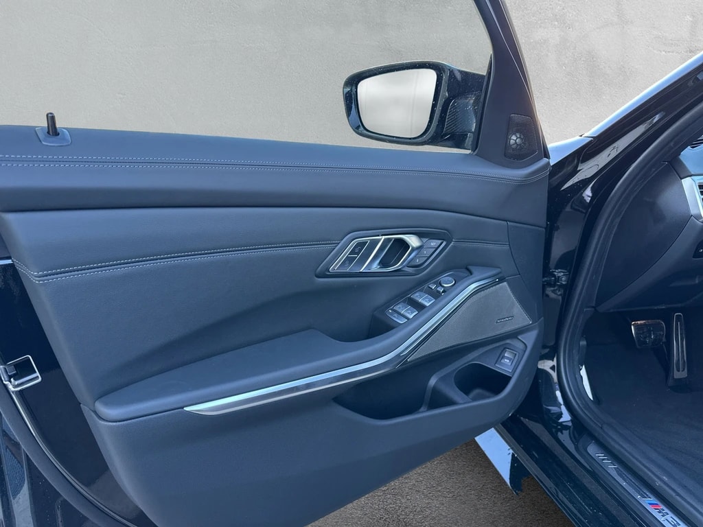 BMW M3 Competition M xDrive - 13