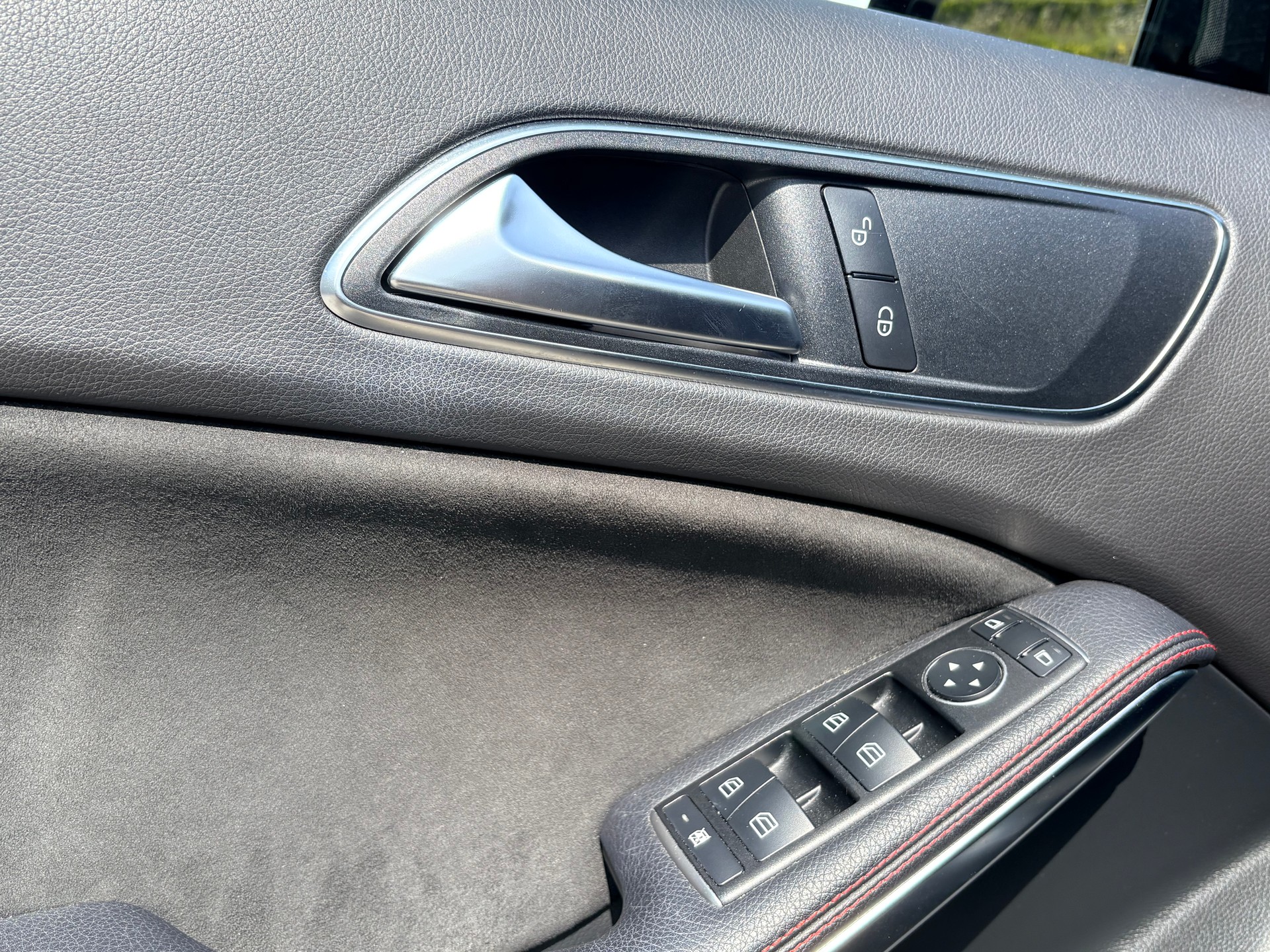 MERCEDES-BENZ A 180 AMG Line 7G-DCT - 14