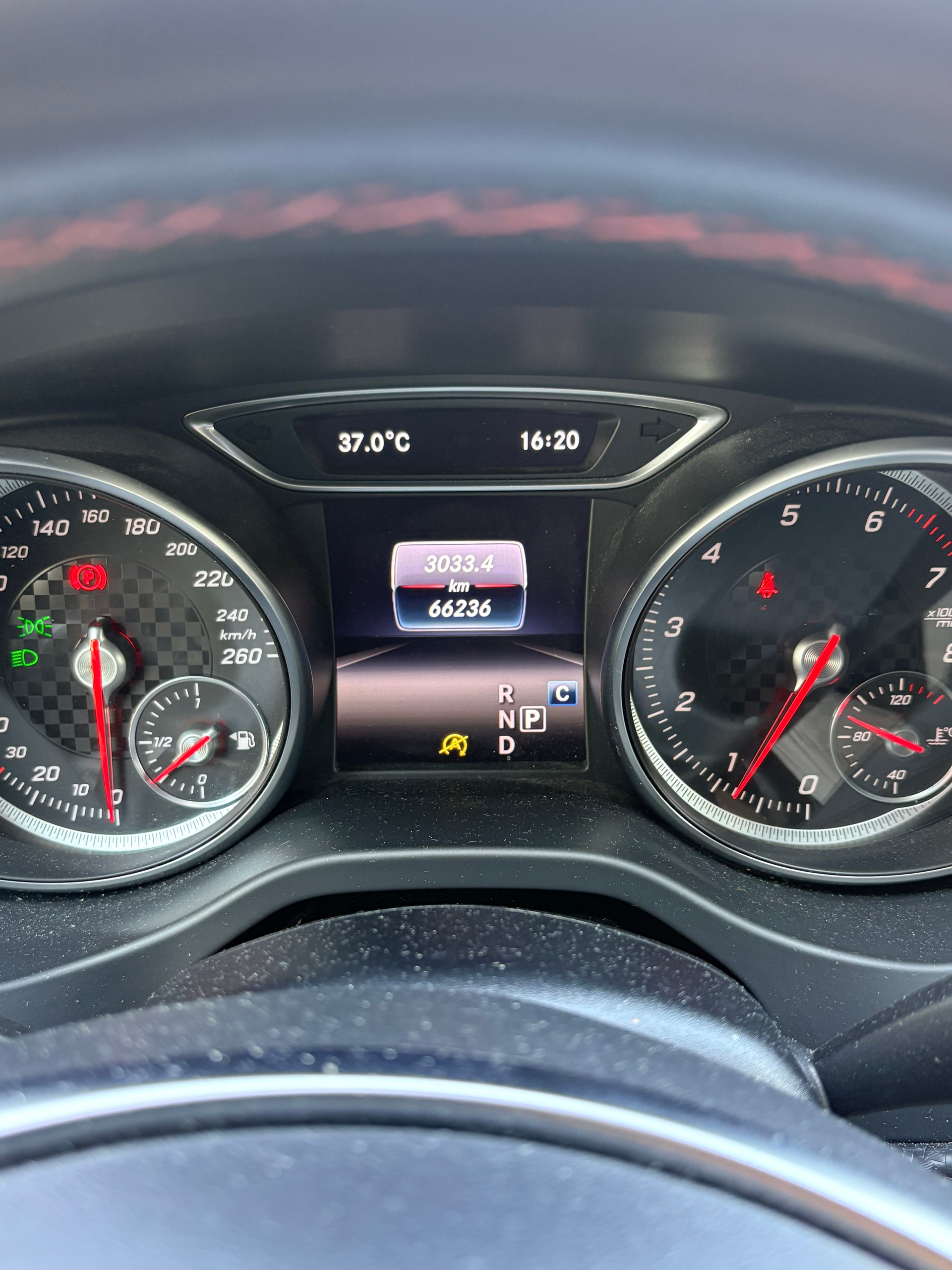MERCEDES-BENZ A 180 AMG Line 7G-DCT - 9