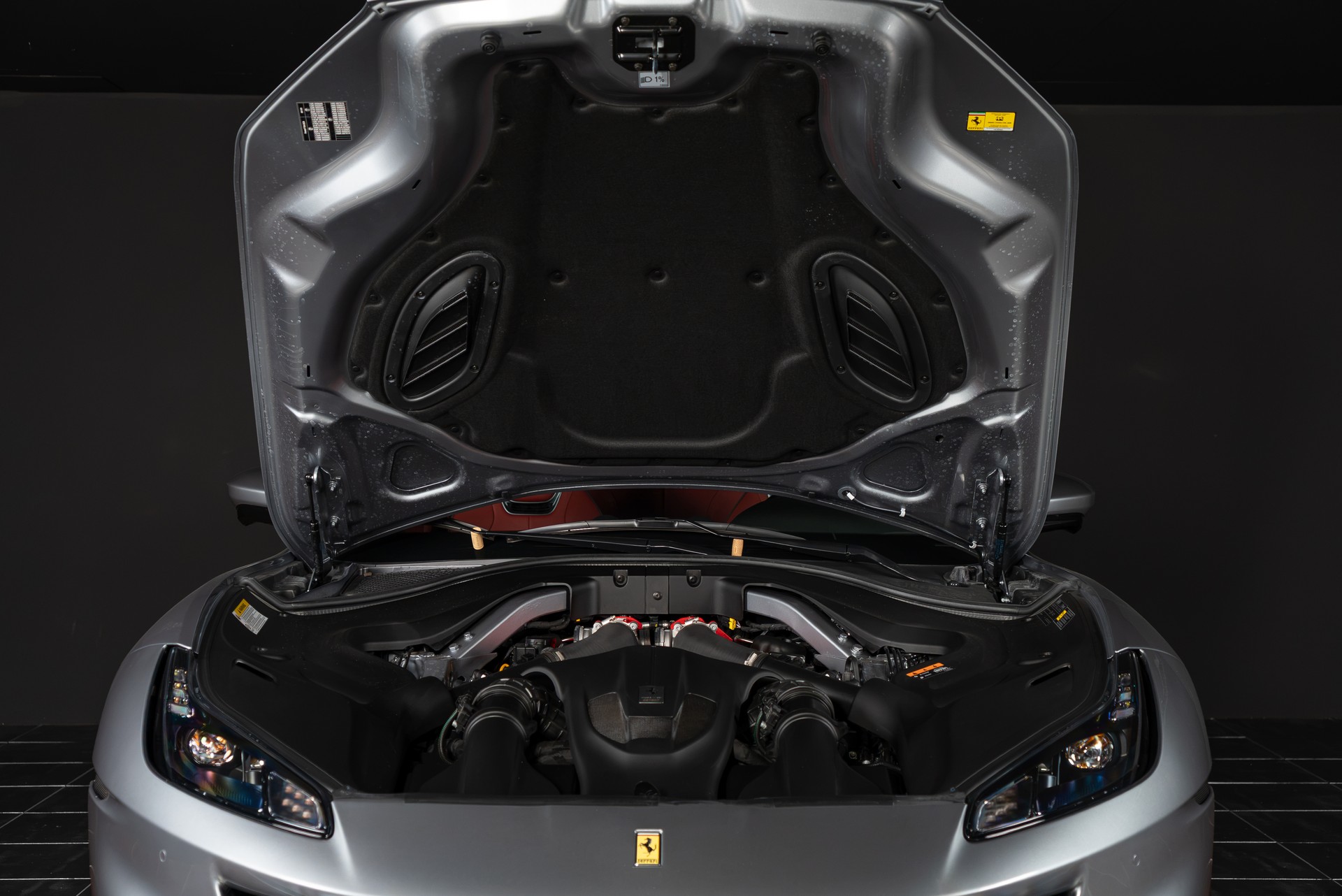 FERRARI Portofino M - 18
