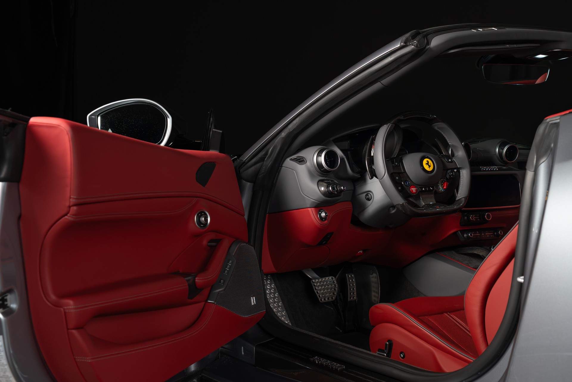 FERRARI Portofino M - 12