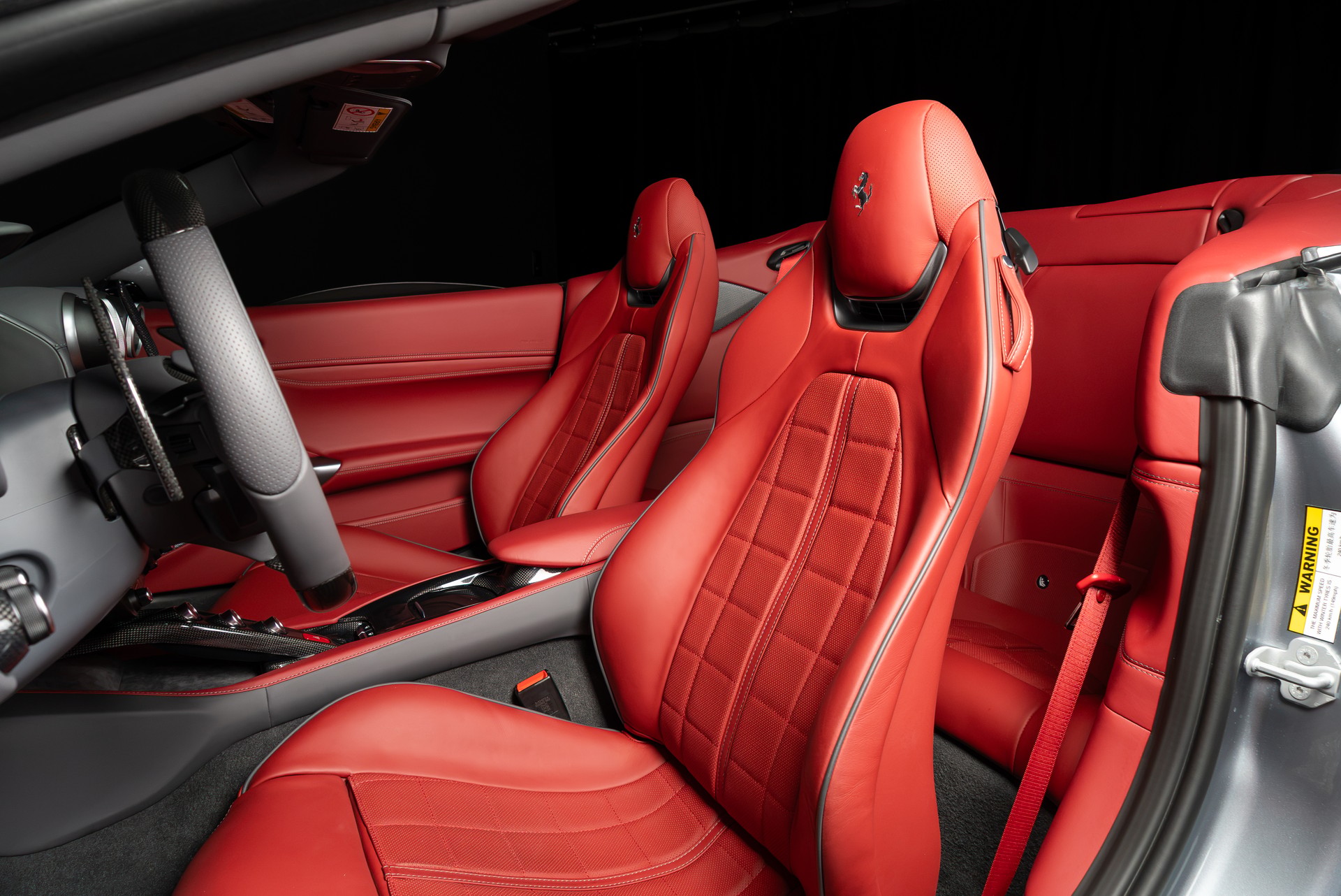 FERRARI Portofino M - 16