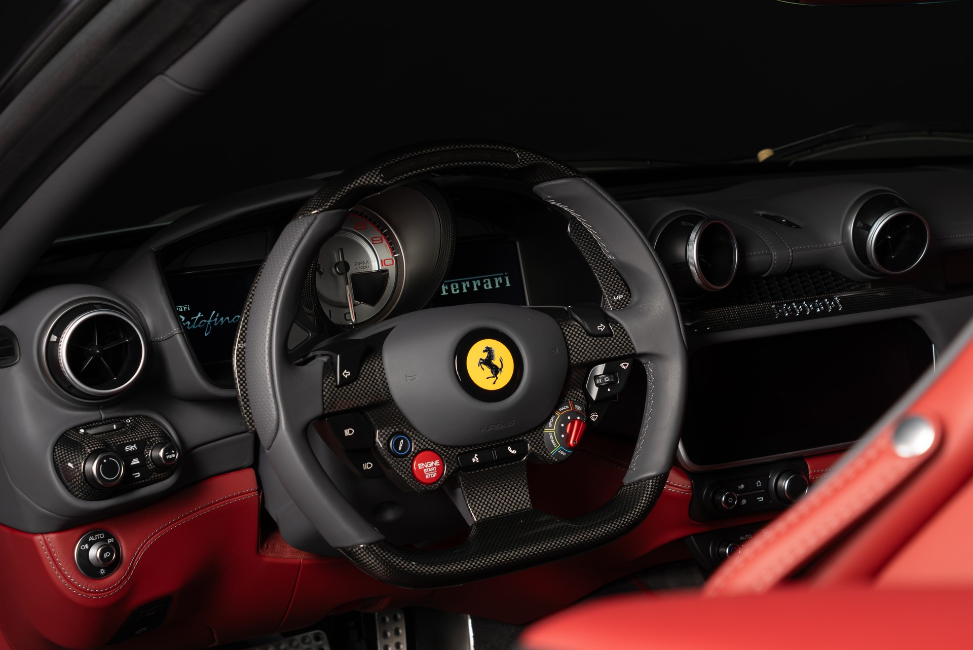FERRARI Portofino M - 13