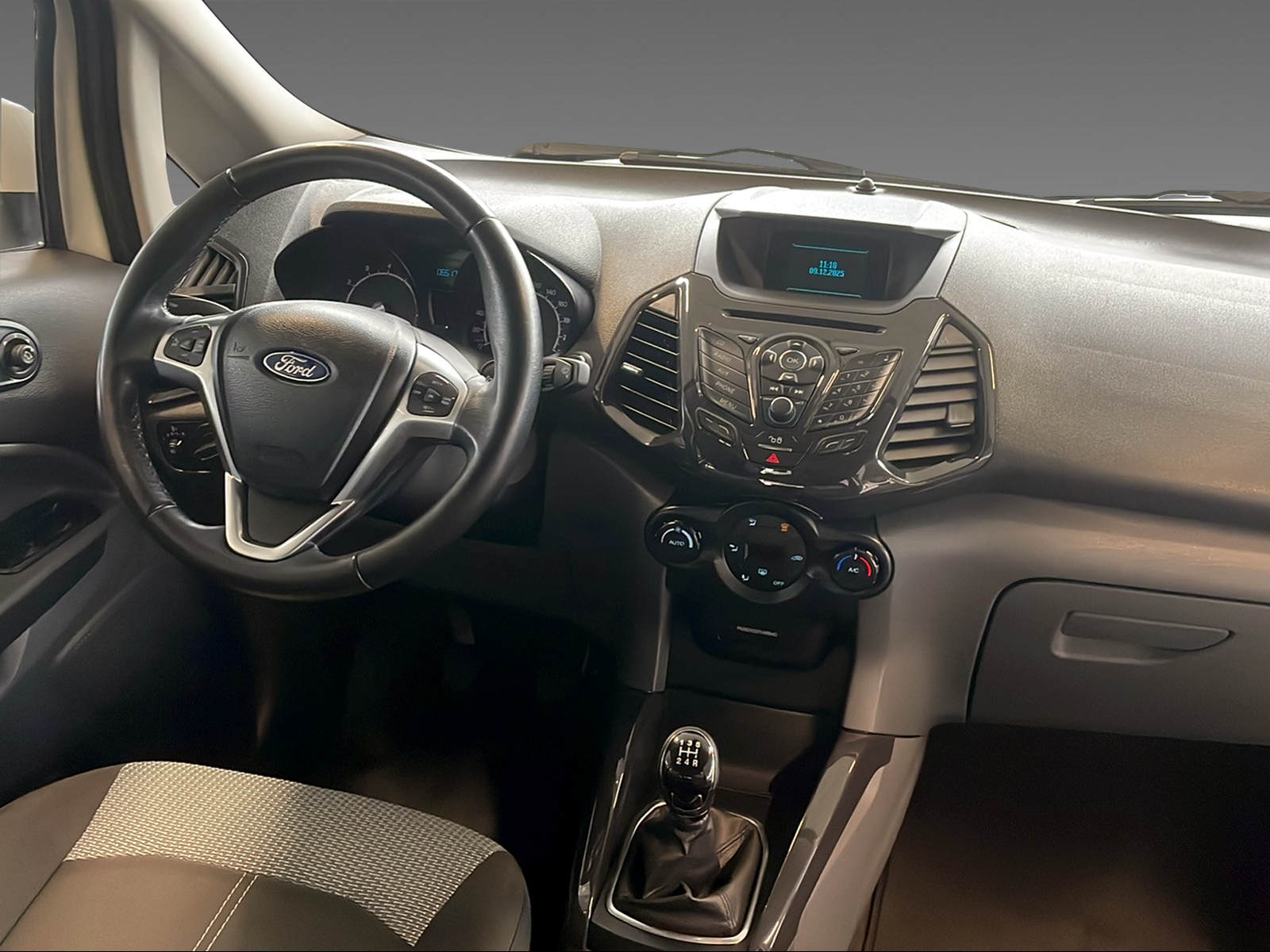 FORD EcoSport 1.0 EcoB 125 Titanium - 6