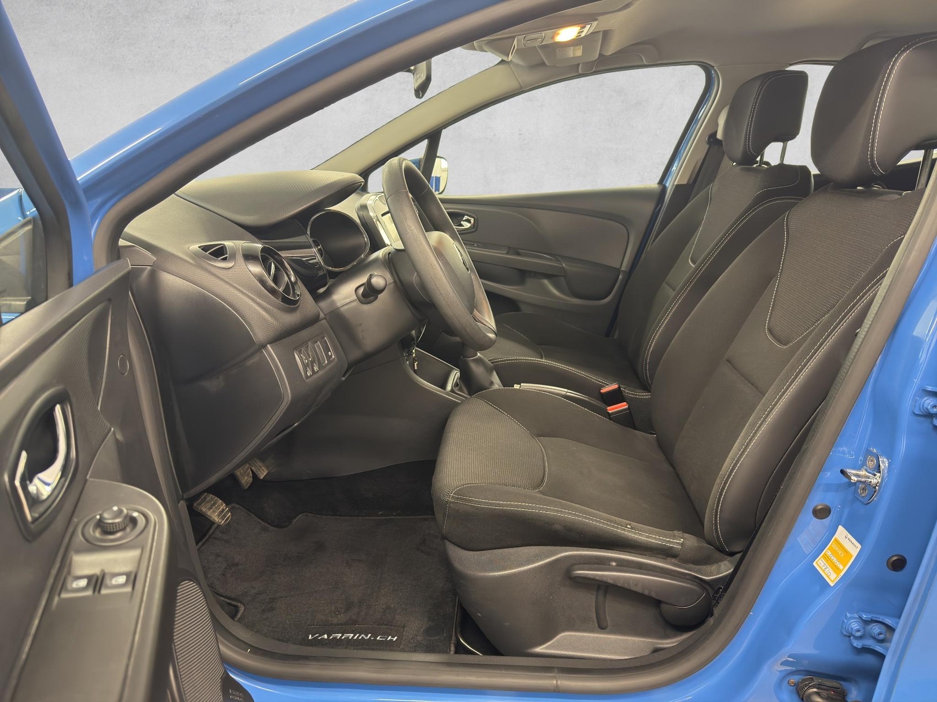 RENAULT Clio 0.9 TCe Expression S/S - 13