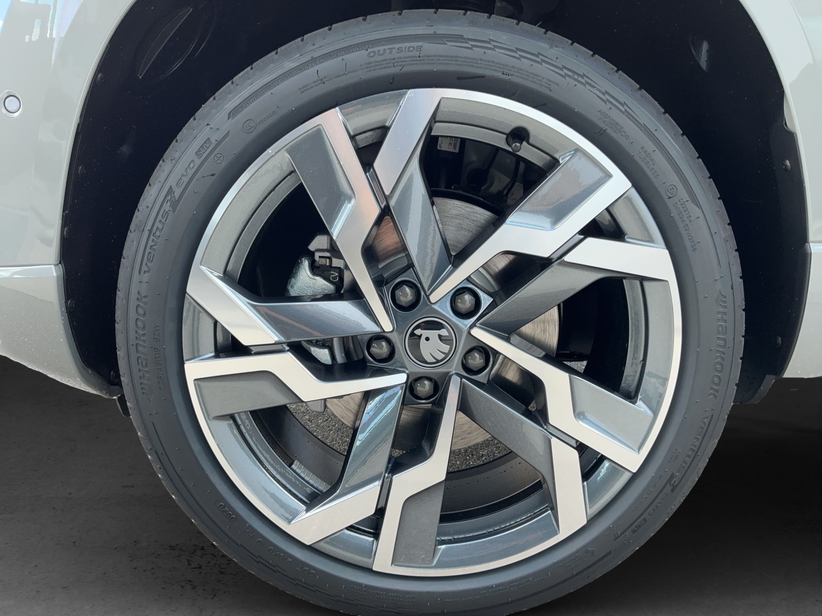 SKODA Karoq 2.0 TSI SportLine 4x4 DSG - 13