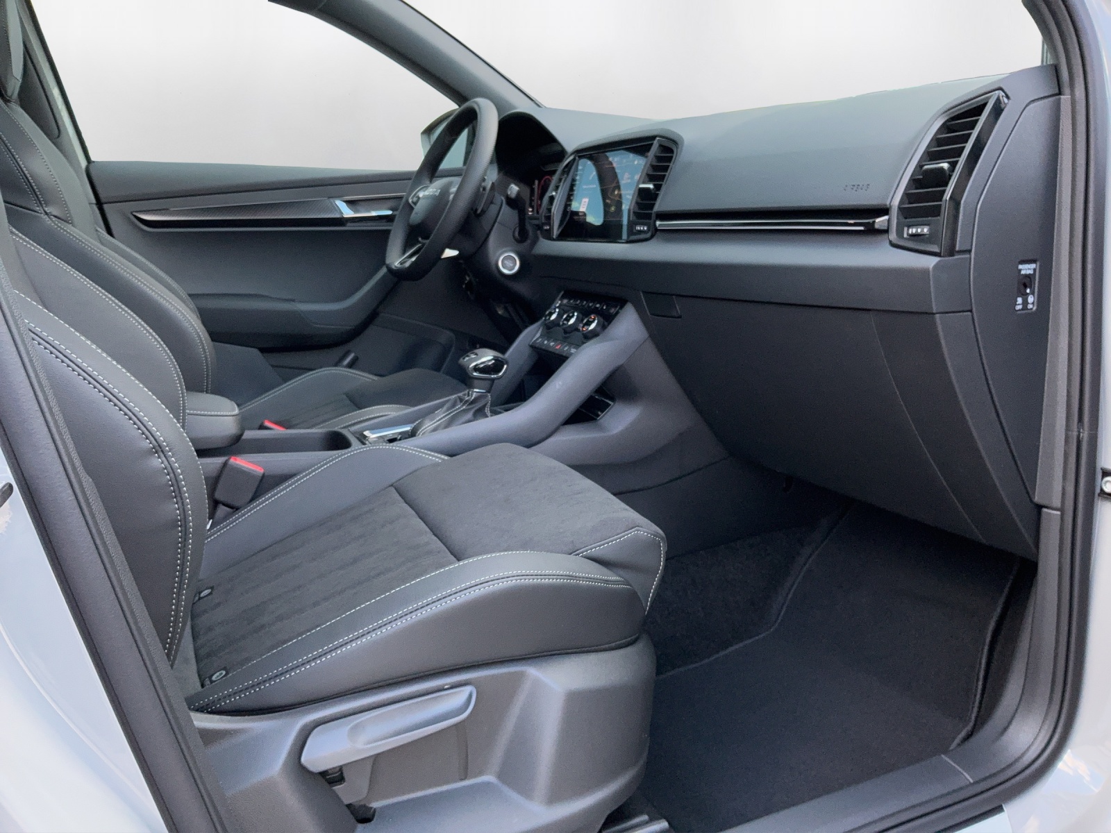 SKODA Karoq 2.0 TSI SportLine 4x4 DSG - 14