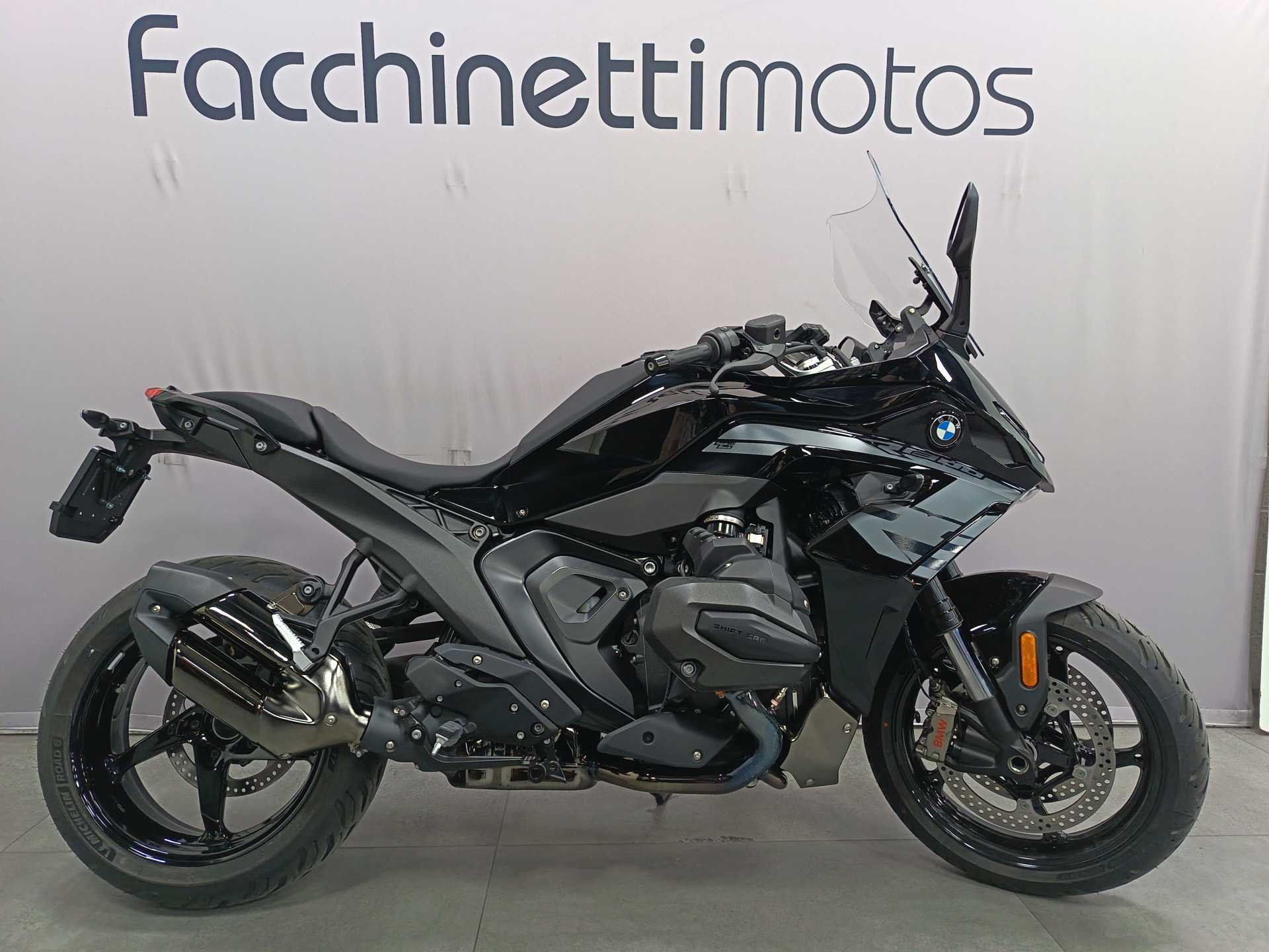 BMW R 1300 RS Triple Black