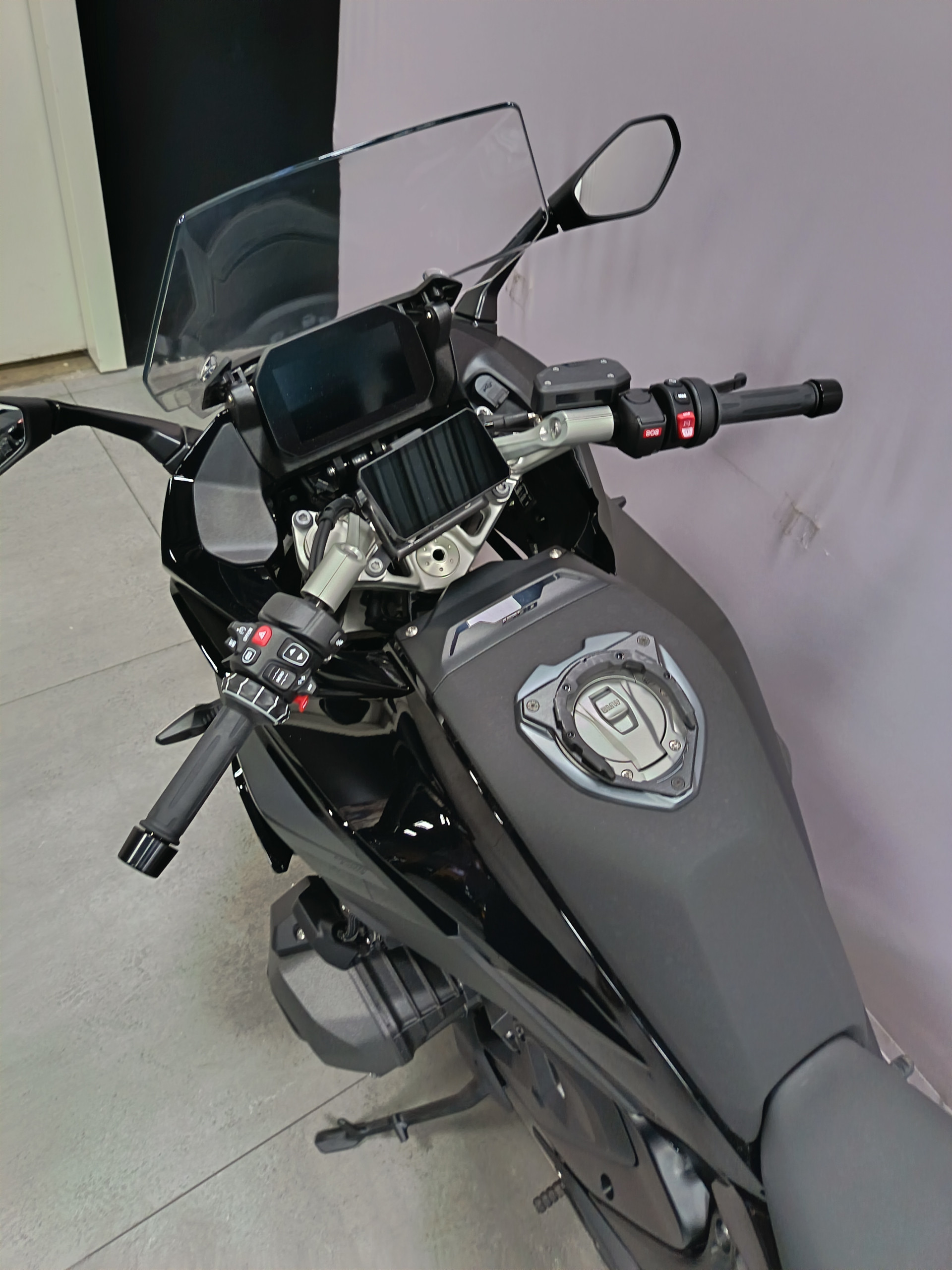 BMW R 1300 RS Triple Black - 3