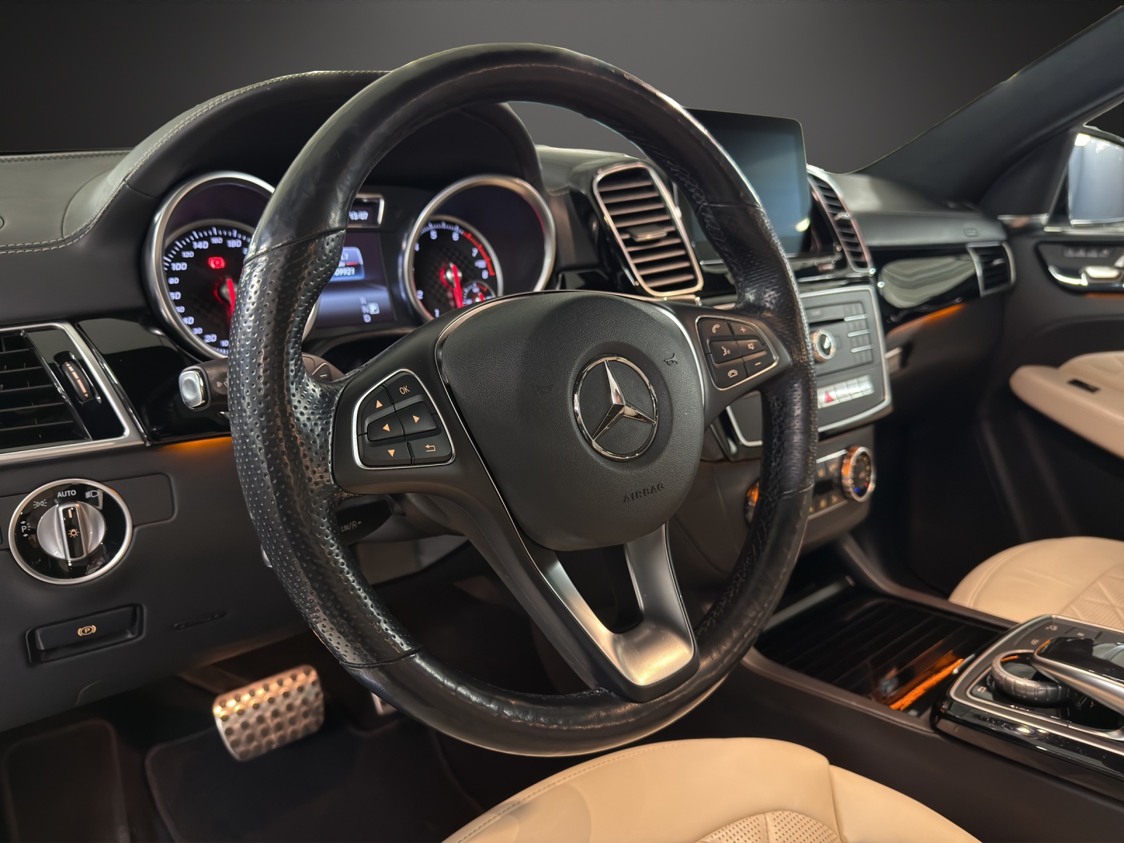 MERCEDES-BENZ GLE Coupé 43 AMG 4Matic 9G-Tronic - 12