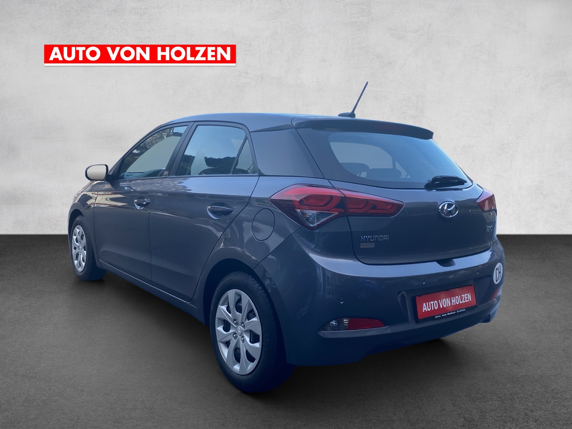 HYUNDAI i20 1.4 Amplia Automatic - 3