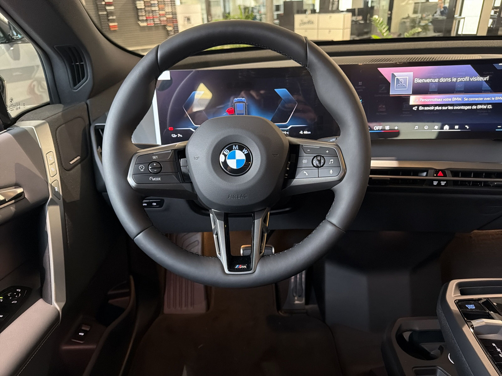 BMW iX xDrive60 - 11