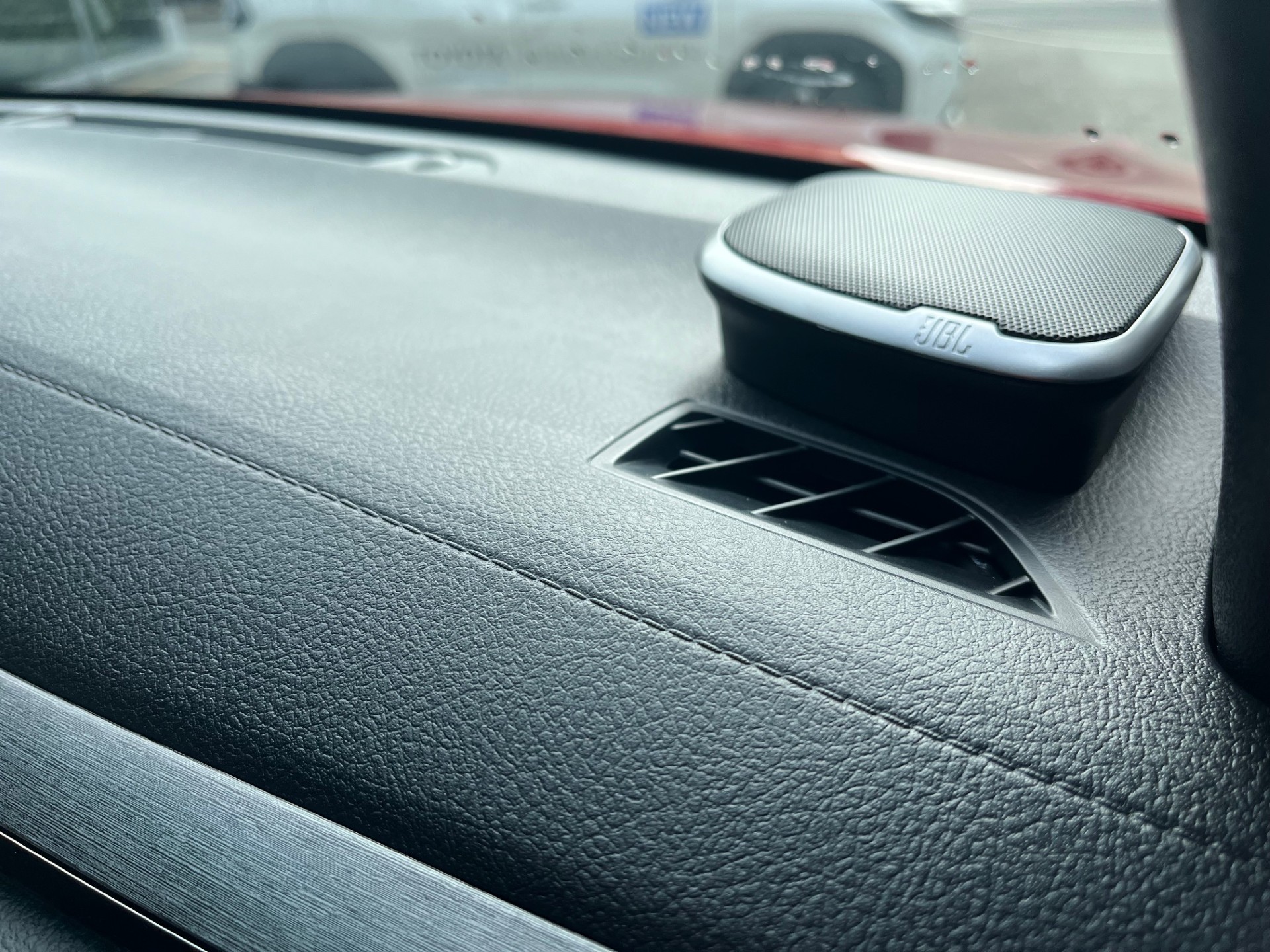 TOYOTA Hilux 2.8d MHEV Invincible Double Cab 4x4 - 22