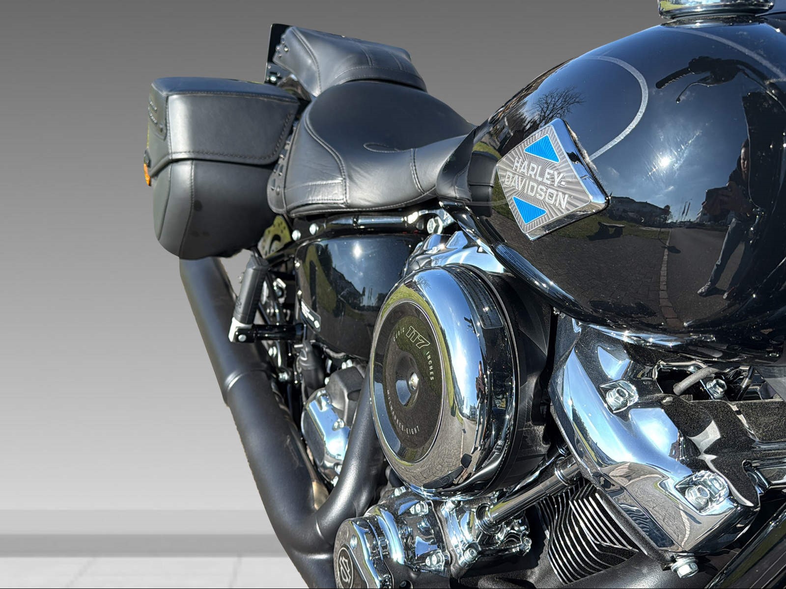 HARLEY-DAVIDSON FLHC Heritage Classic 117ci - 9