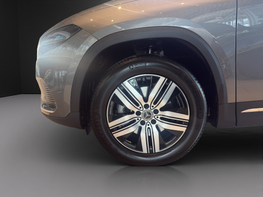 MERCEDES-BENZ EQA 300 4M Swiss Star - 6