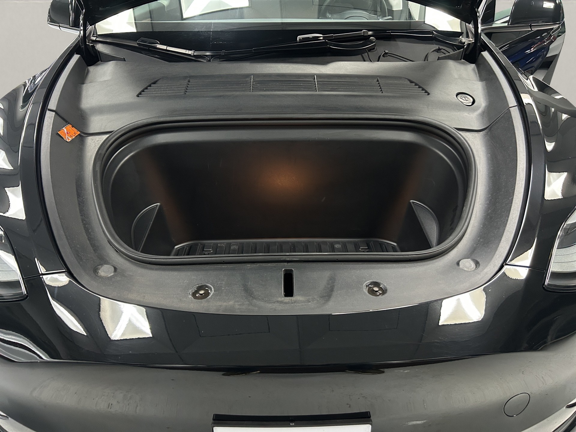 TESLA Model Y Performance Enhanced Autopilot - 12