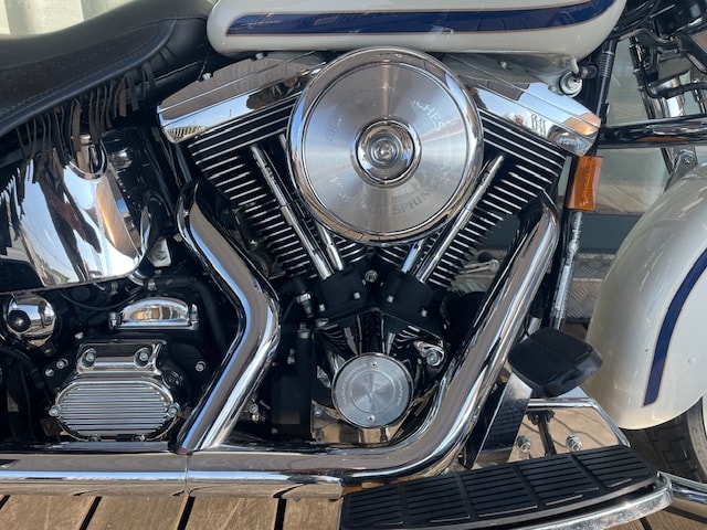 HARLEY-DAVIDSON FLSTS Heritage Springer - 9