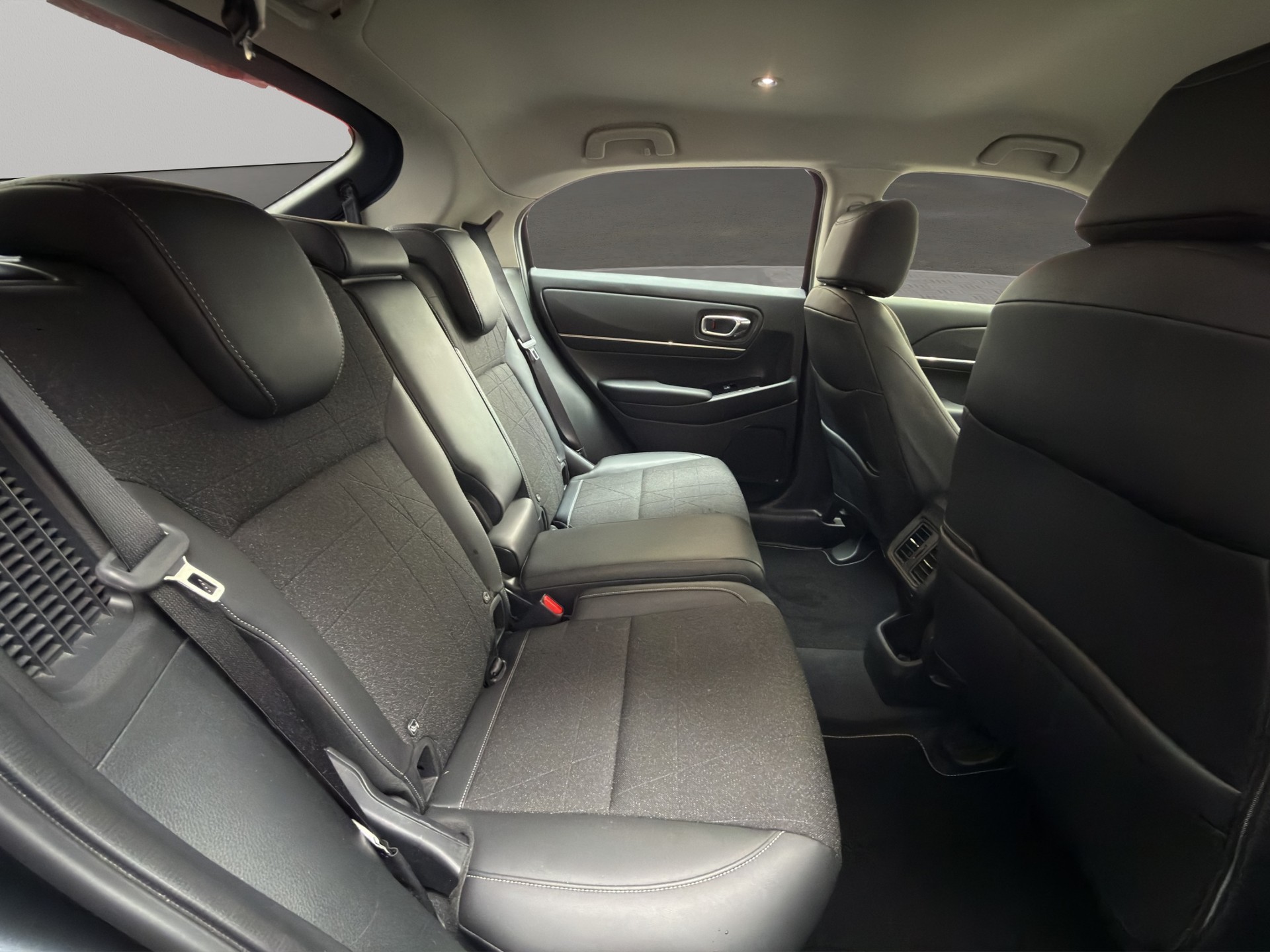 HONDA HR-V 1.5 i-MMD Advance - 11