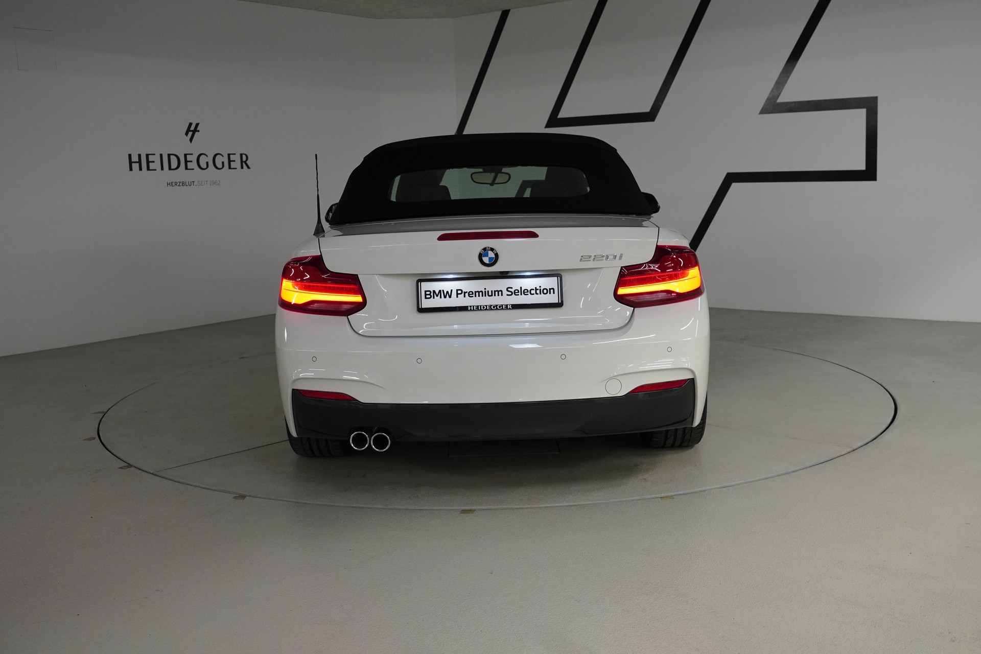BMW 220i Steptronic M Sport - 13