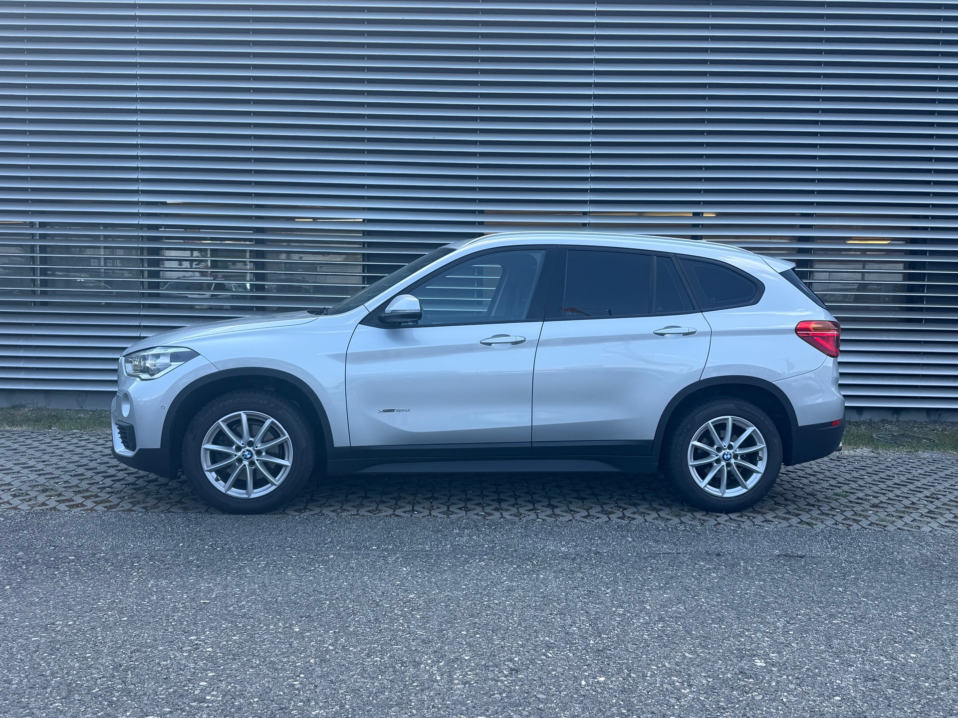BMW X1 xDrive 18d Sport Line Steptronic - 6