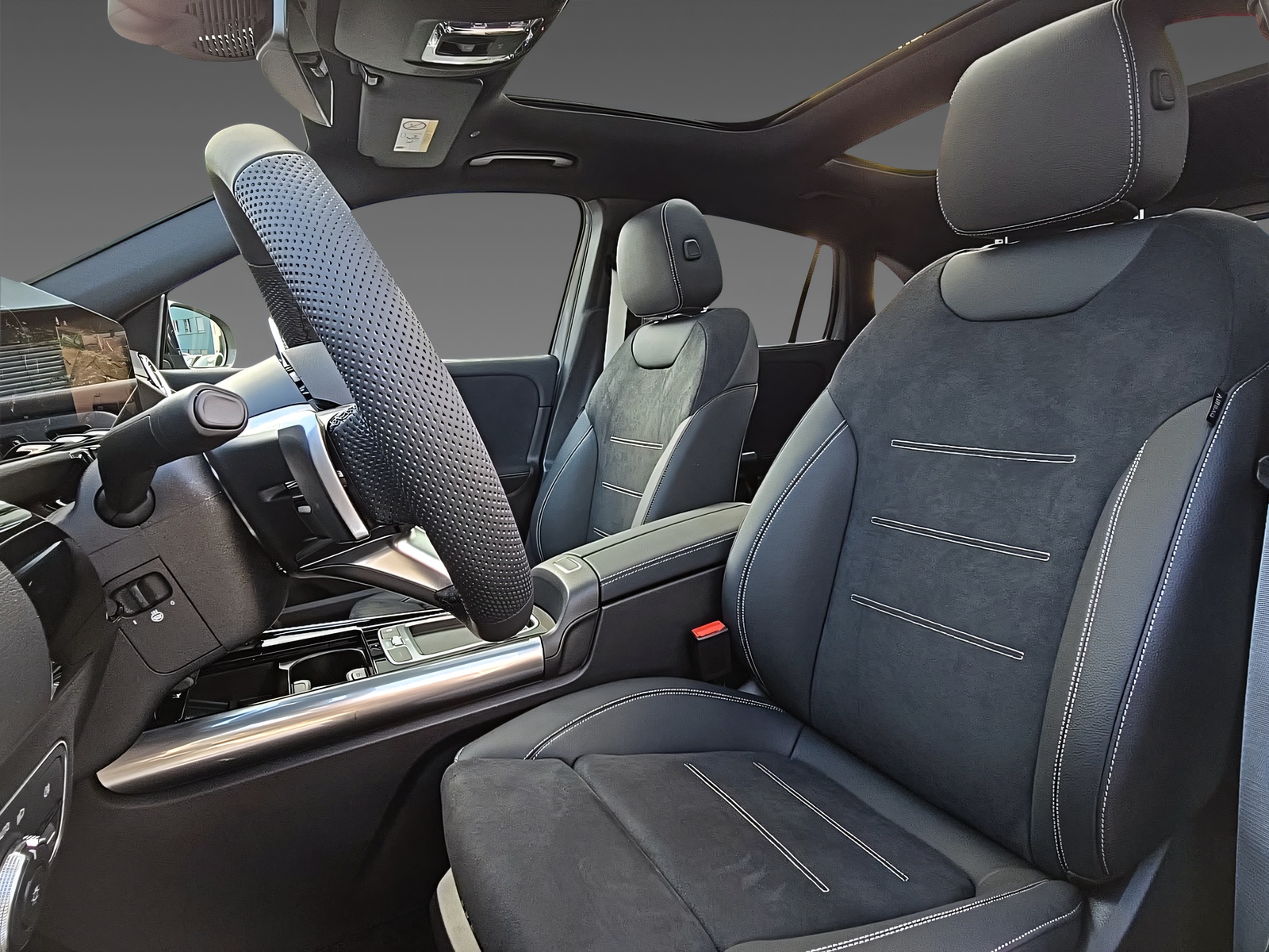 MERCEDES-BENZ GLA 250 4Matic Swiss Star - 9