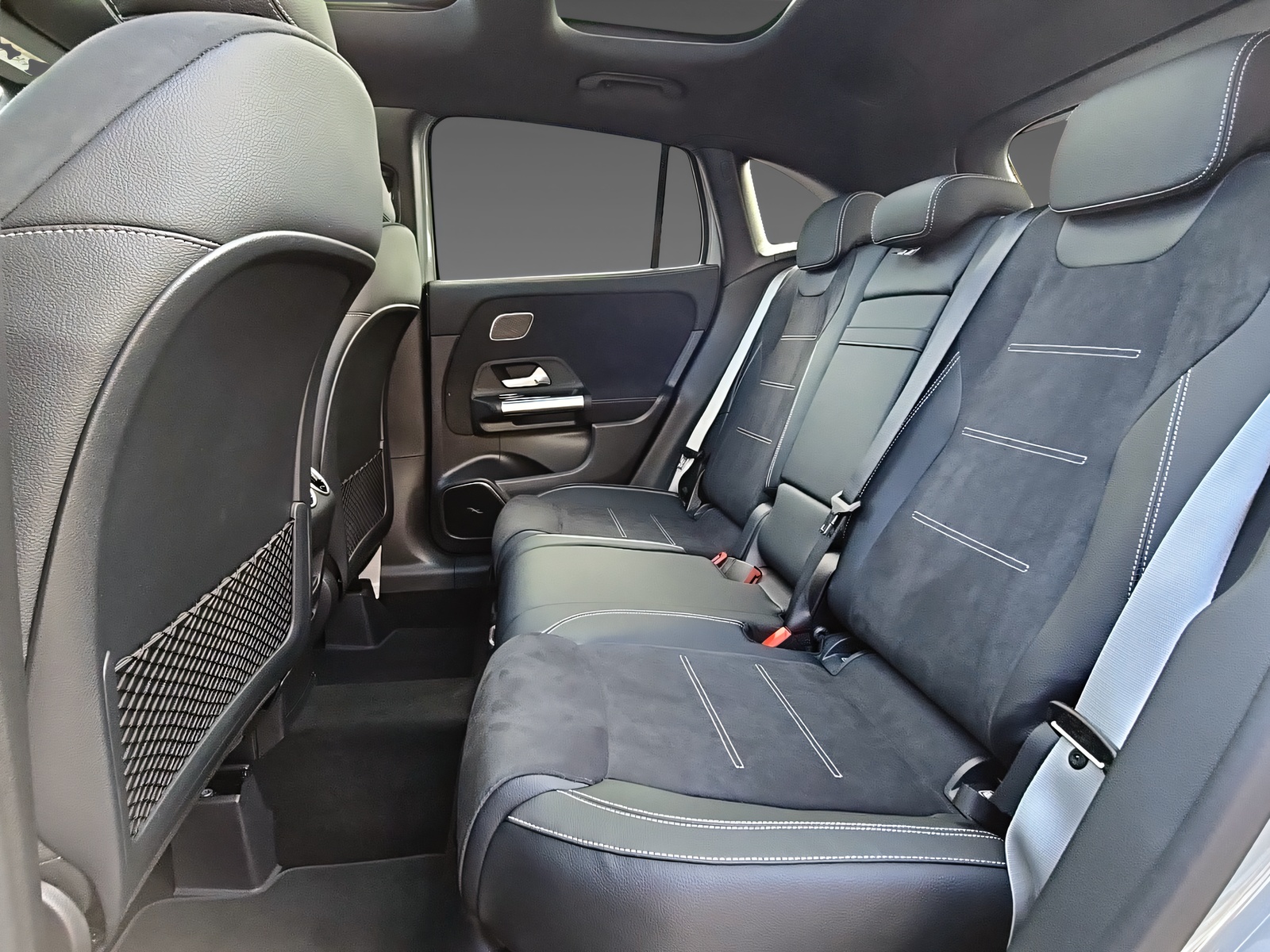 MERCEDES-BENZ GLA 250 4Matic Swiss Star - 14