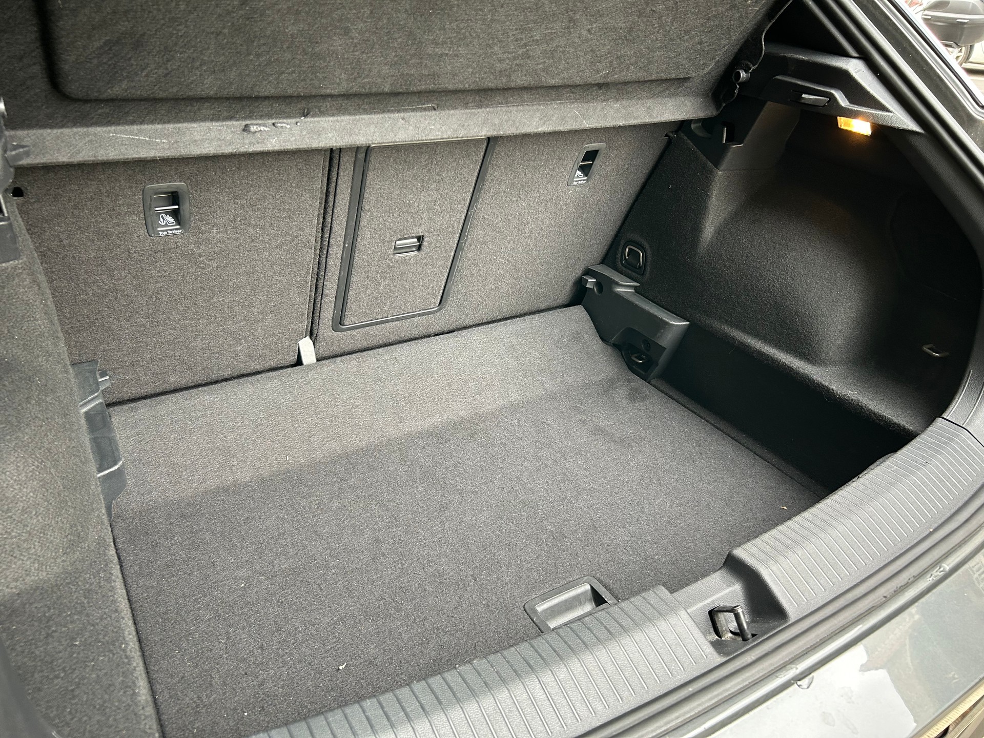 VW T-Roc 1.5 TSI R-line 4M - 15