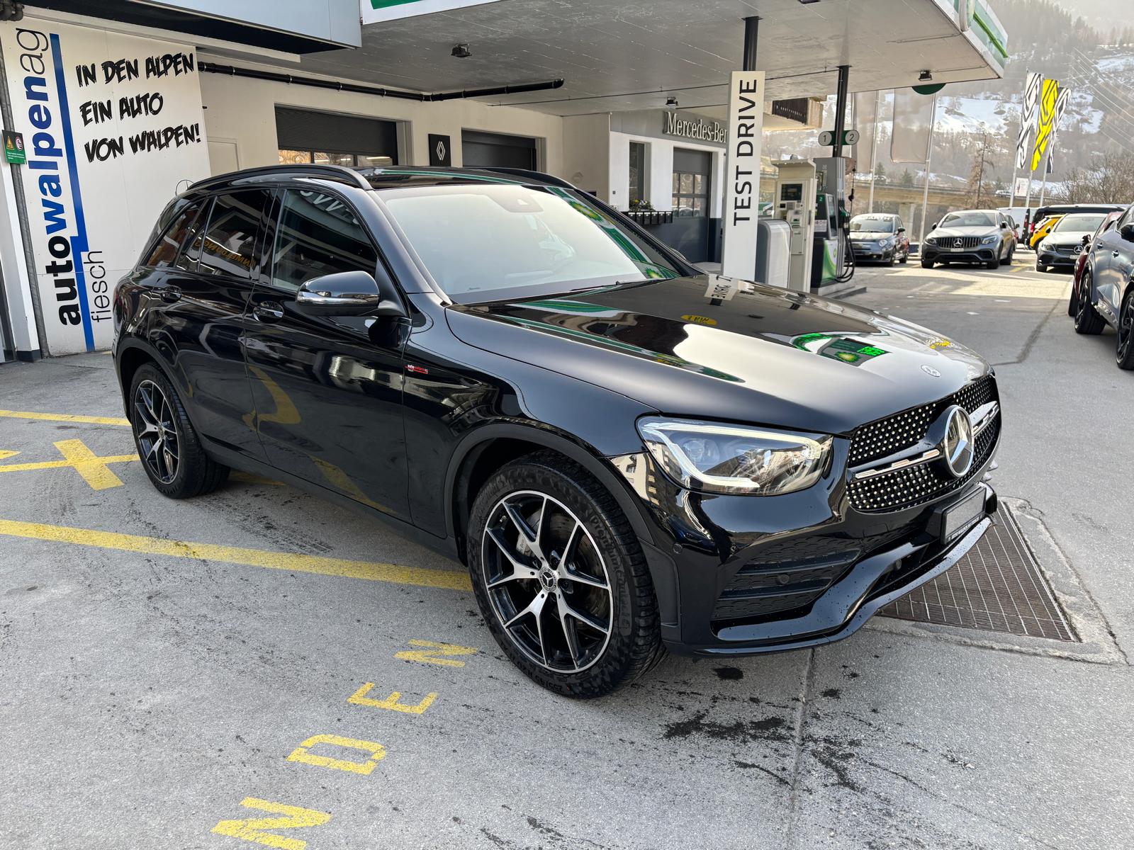 MERCEDES-BENZ GLC 200 AMG Line 4Matic - 2