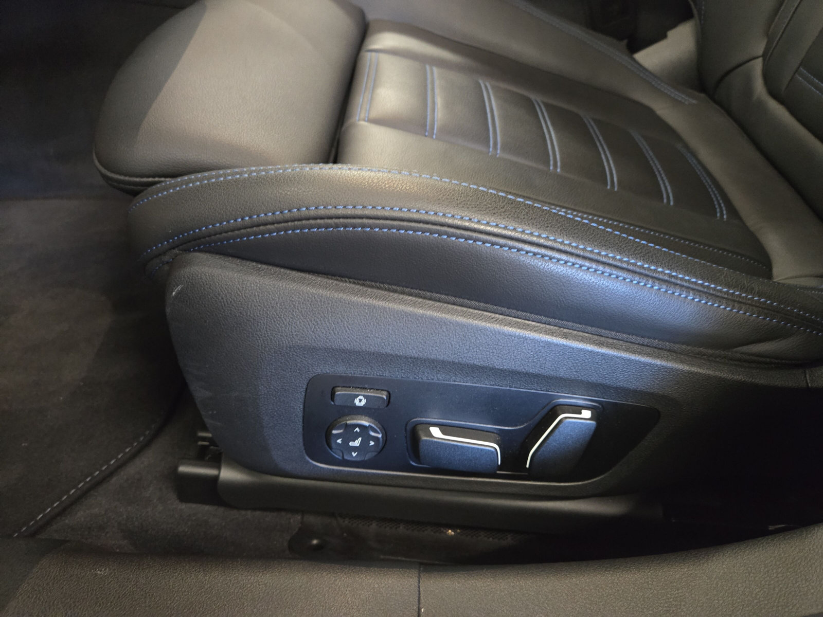 BMW 330i Touring xDrive Steptronic M Sport Pro - 19