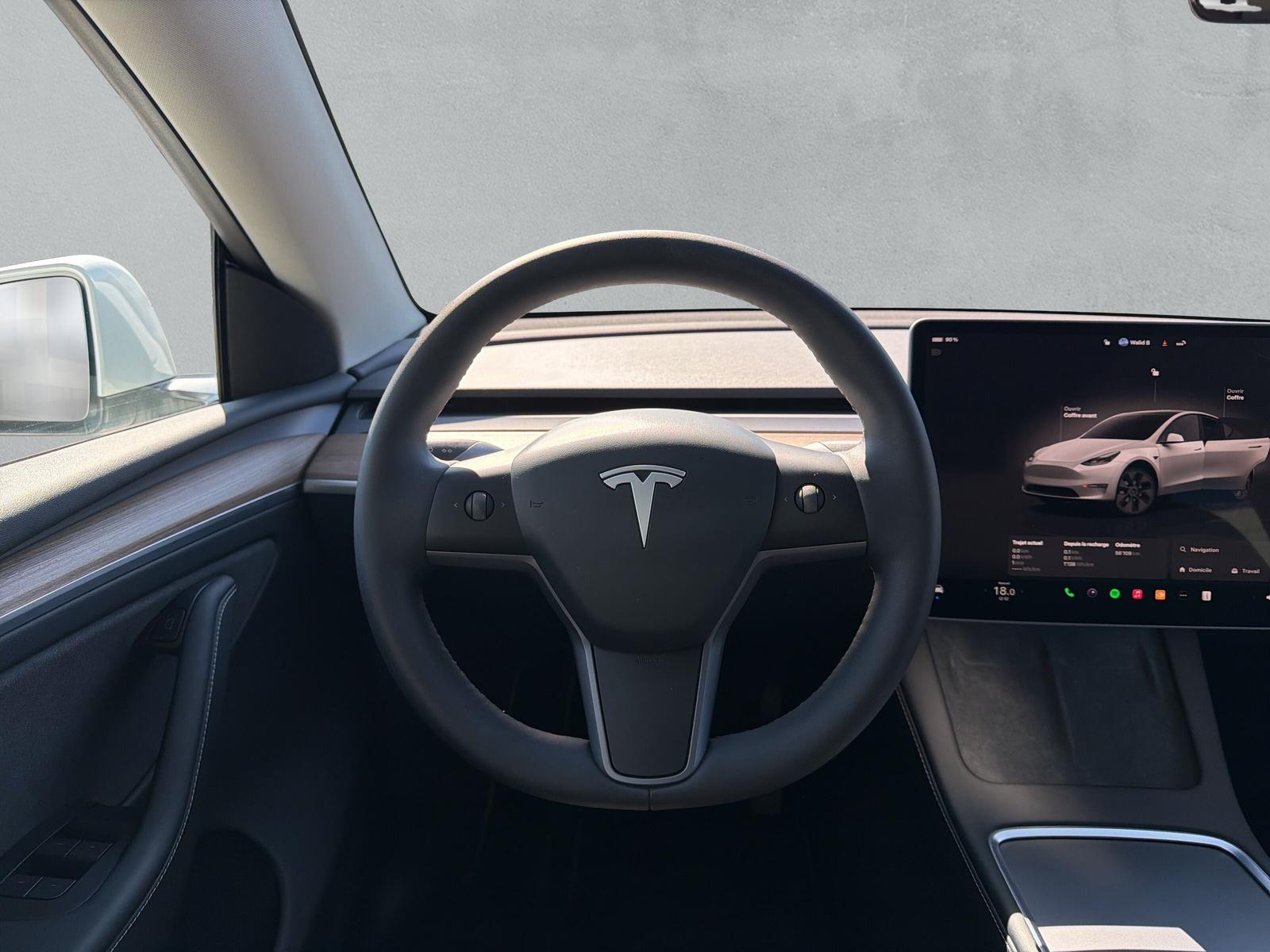 TESLA Model Y Long Range D (CH) - 16