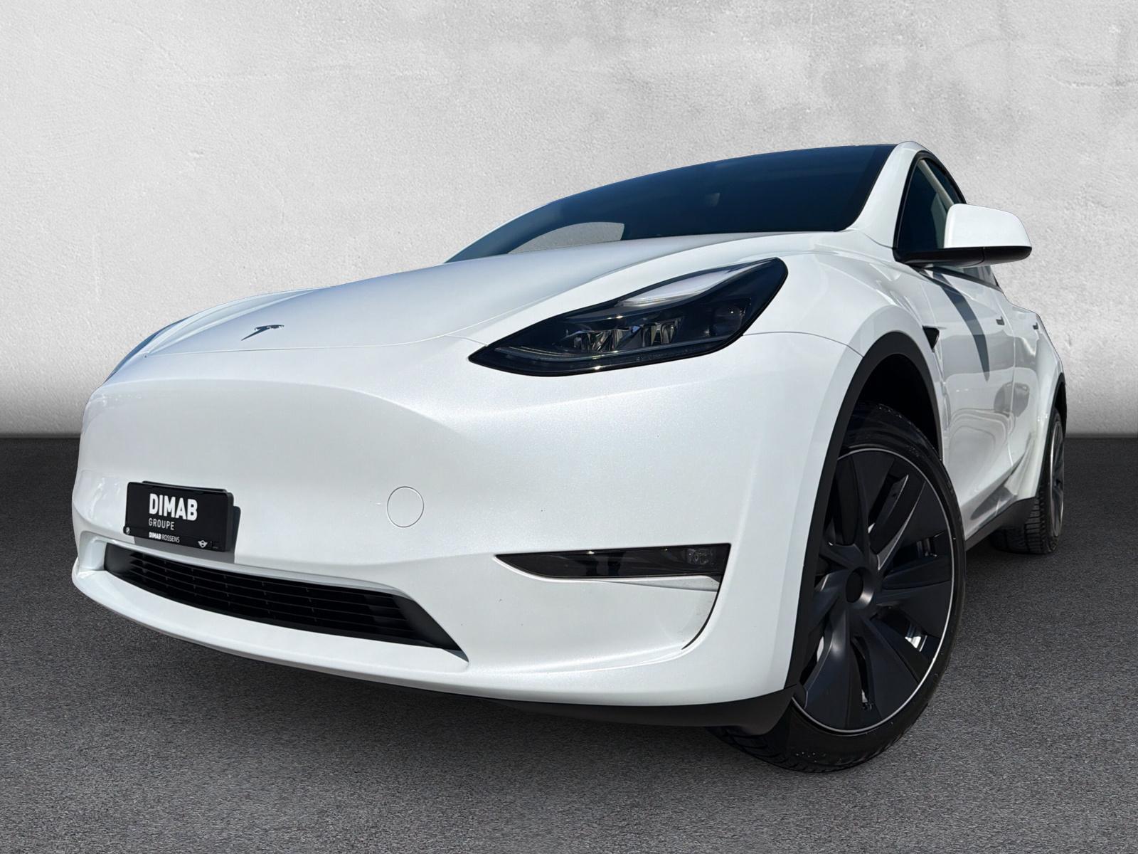 TESLA Model Y Long Range D (CH) - 8