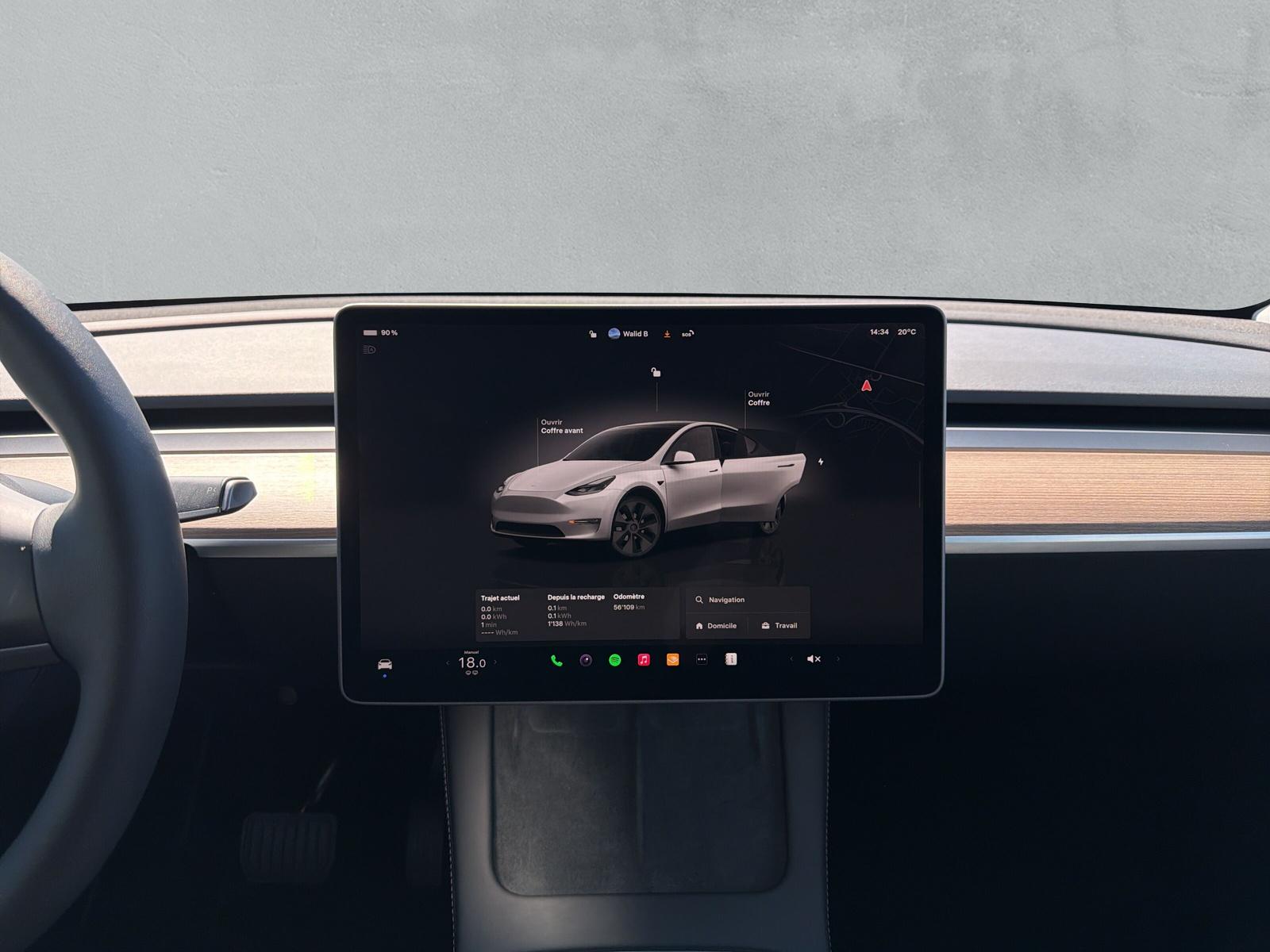 TESLA Model Y Long Range D (CH) - 14