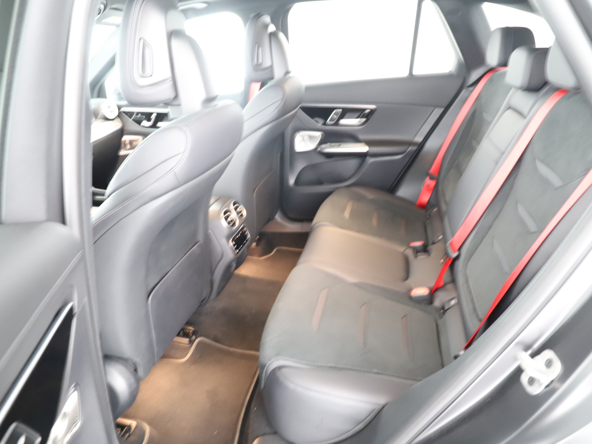 MERCEDES-BENZ GLC AMG 63 S e Perf. Exe. - 13
