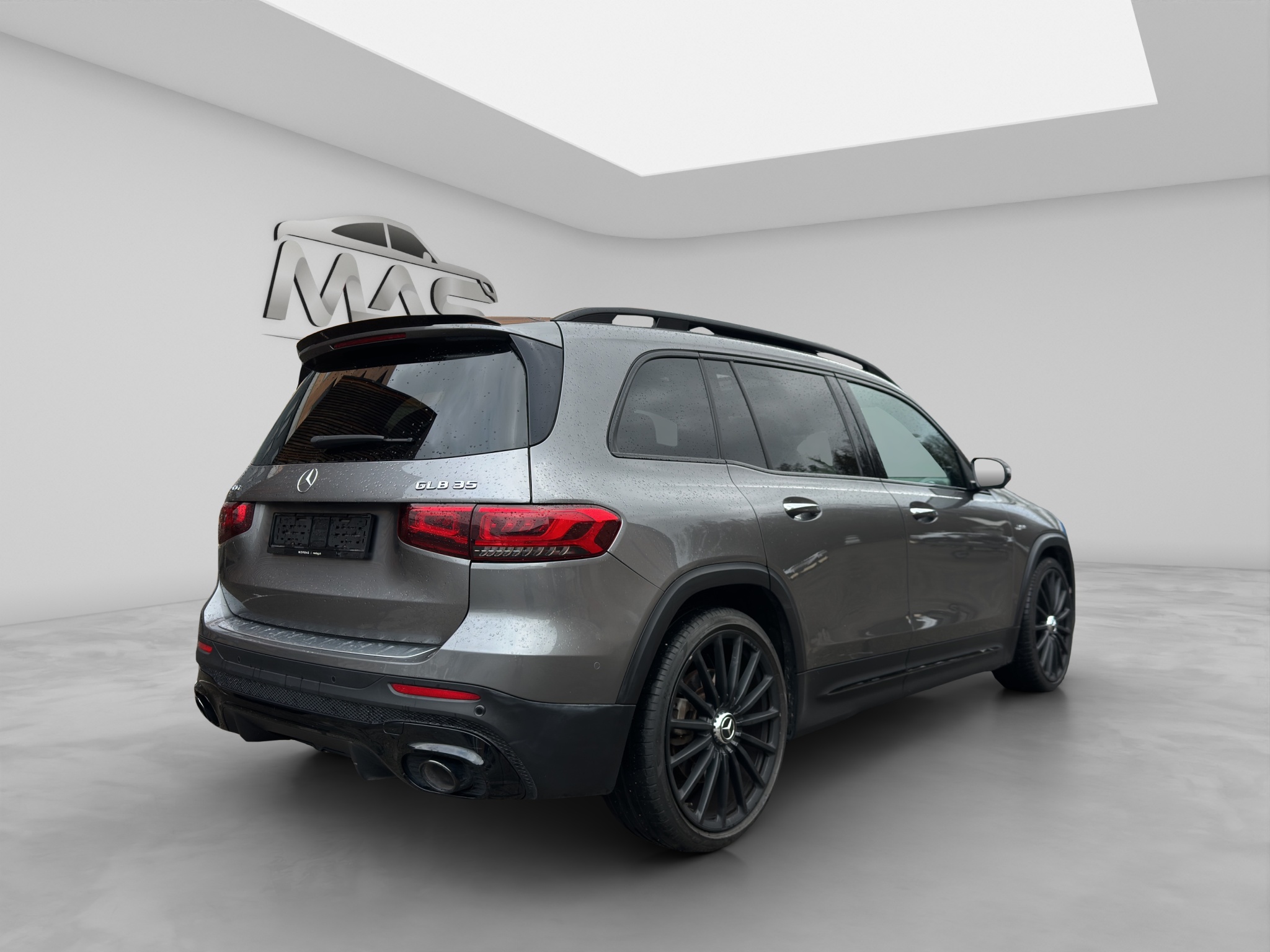 MERCEDES-BENZ GLB 35 AMG 6