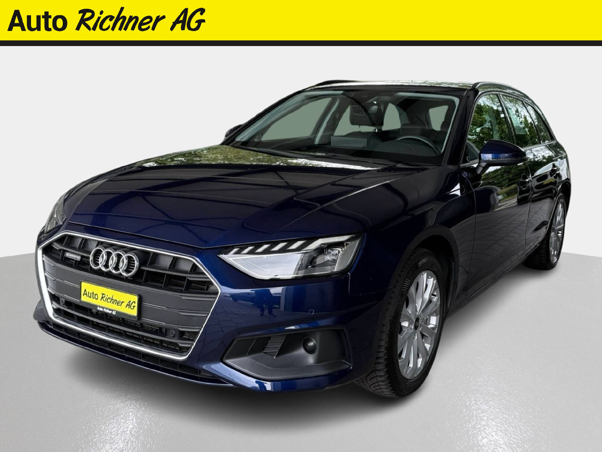 AUDI A4 Avant 2.0 40 TDI Attraction quattro S-Tronic-1