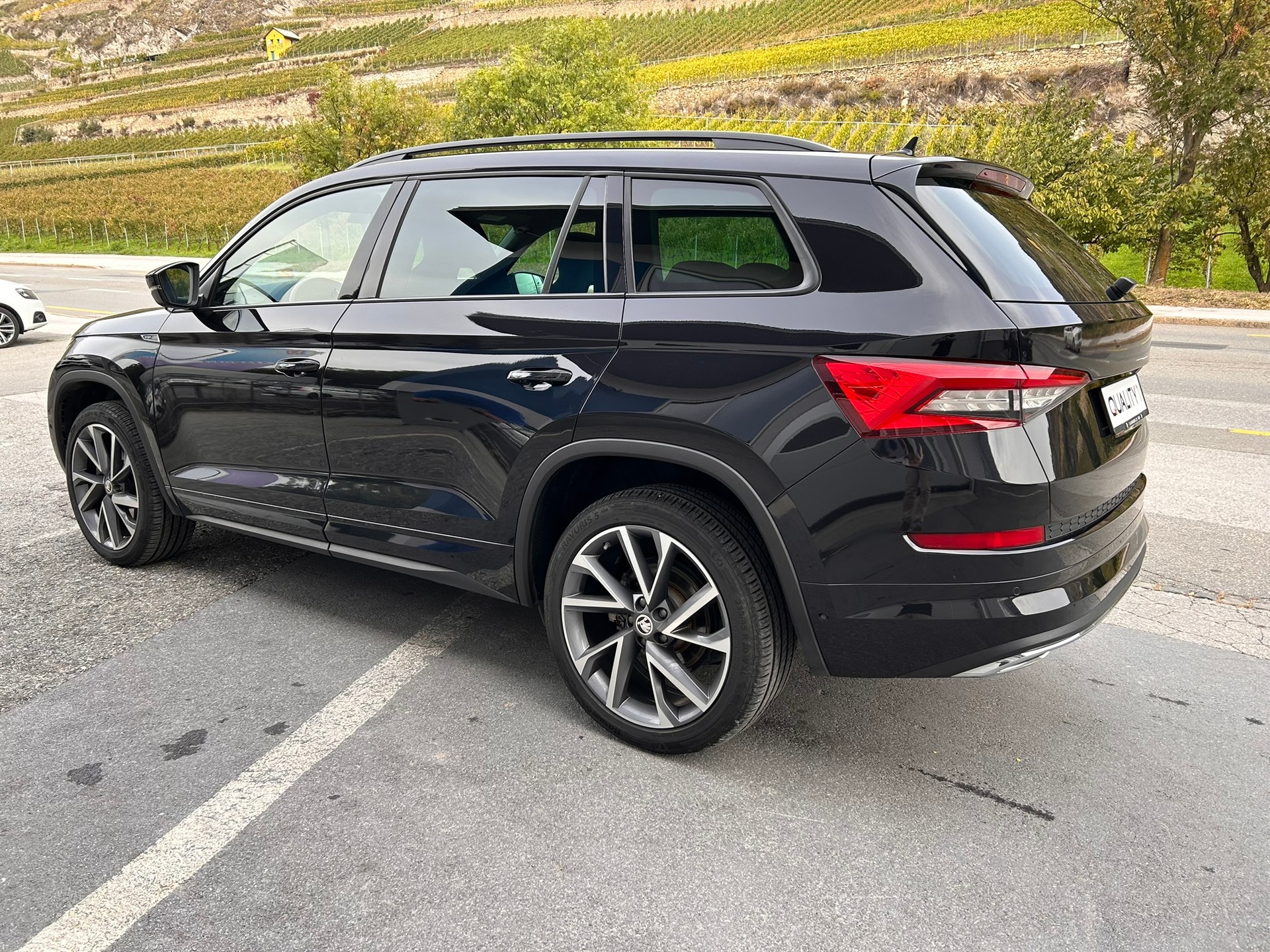 SKODA Kodiaq 2.0 TSI 4x4 Sport Line - 4